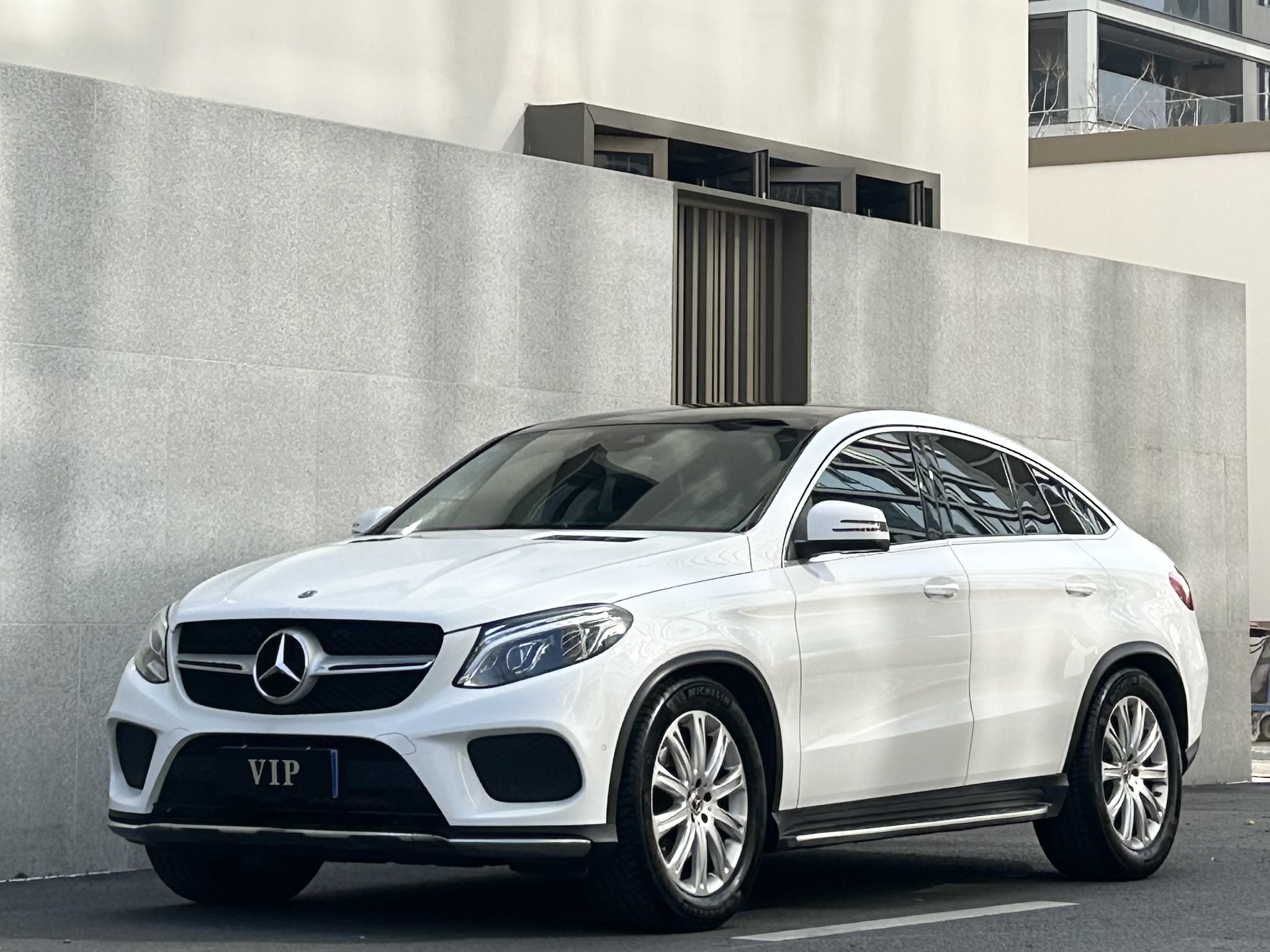 Mercedes-Benz GLE Coupe 2018 car image 