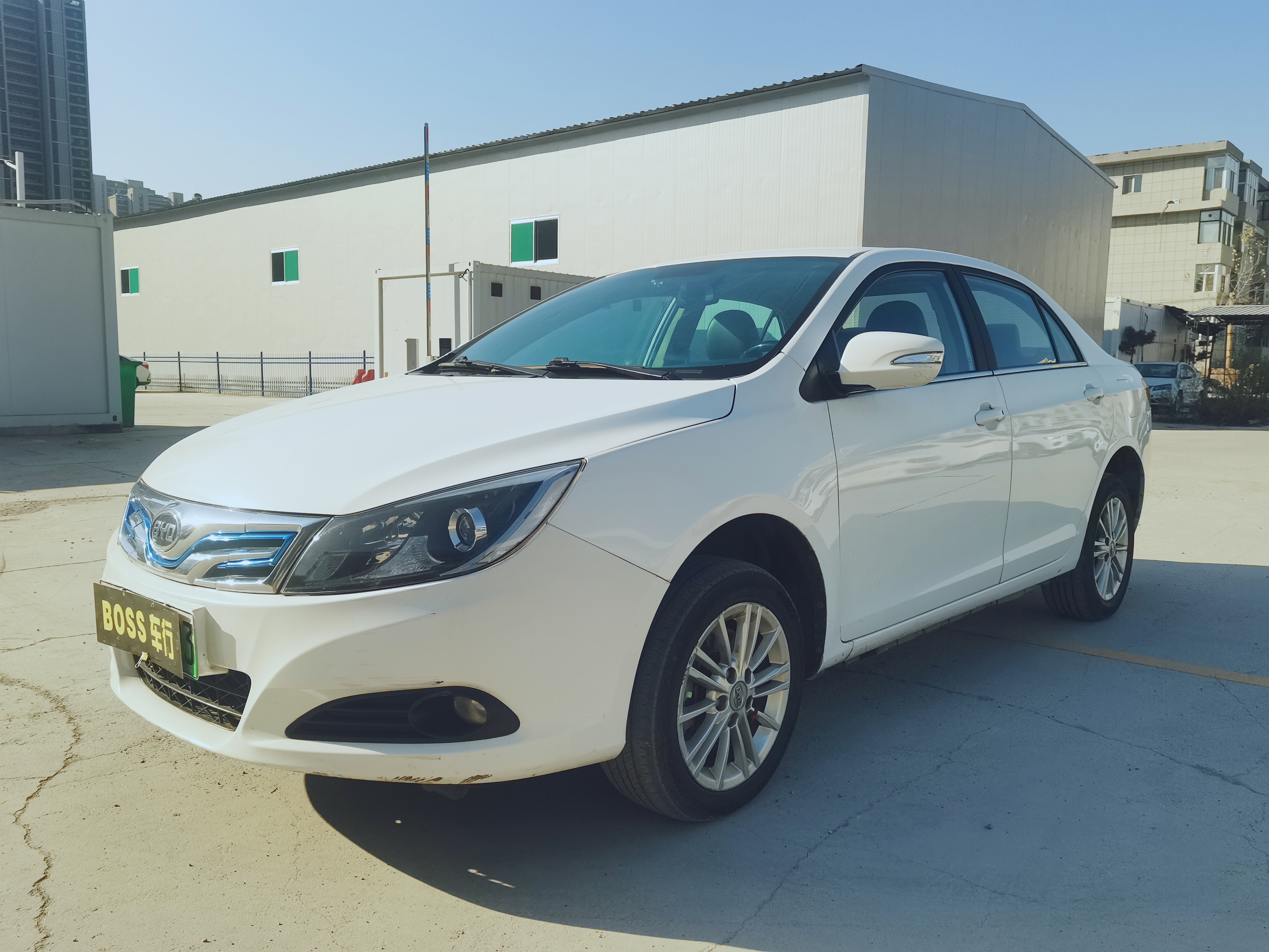 BYD e5 2018 car image 