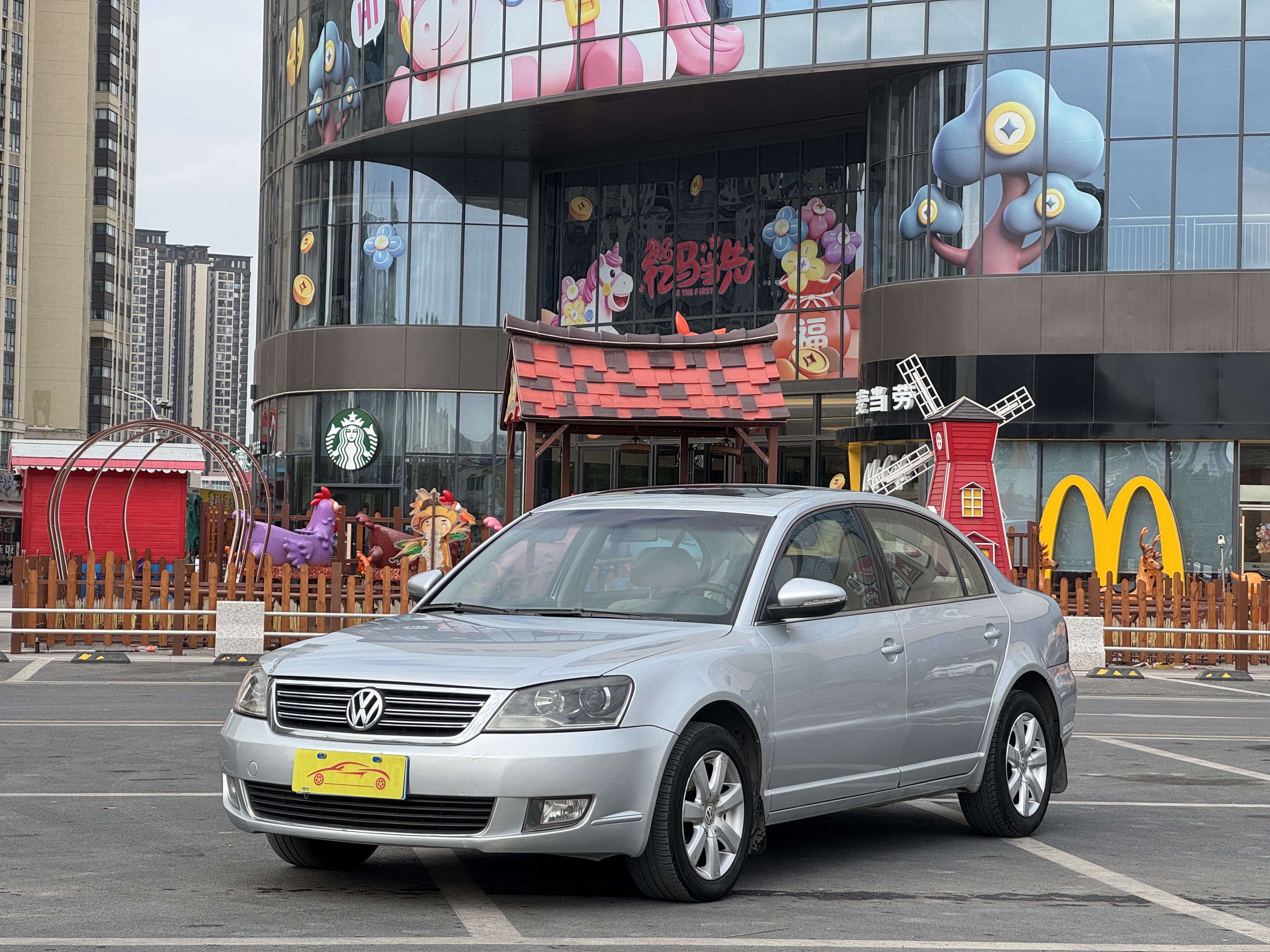 Volkswagen Passat Lingyu 2010 car image 