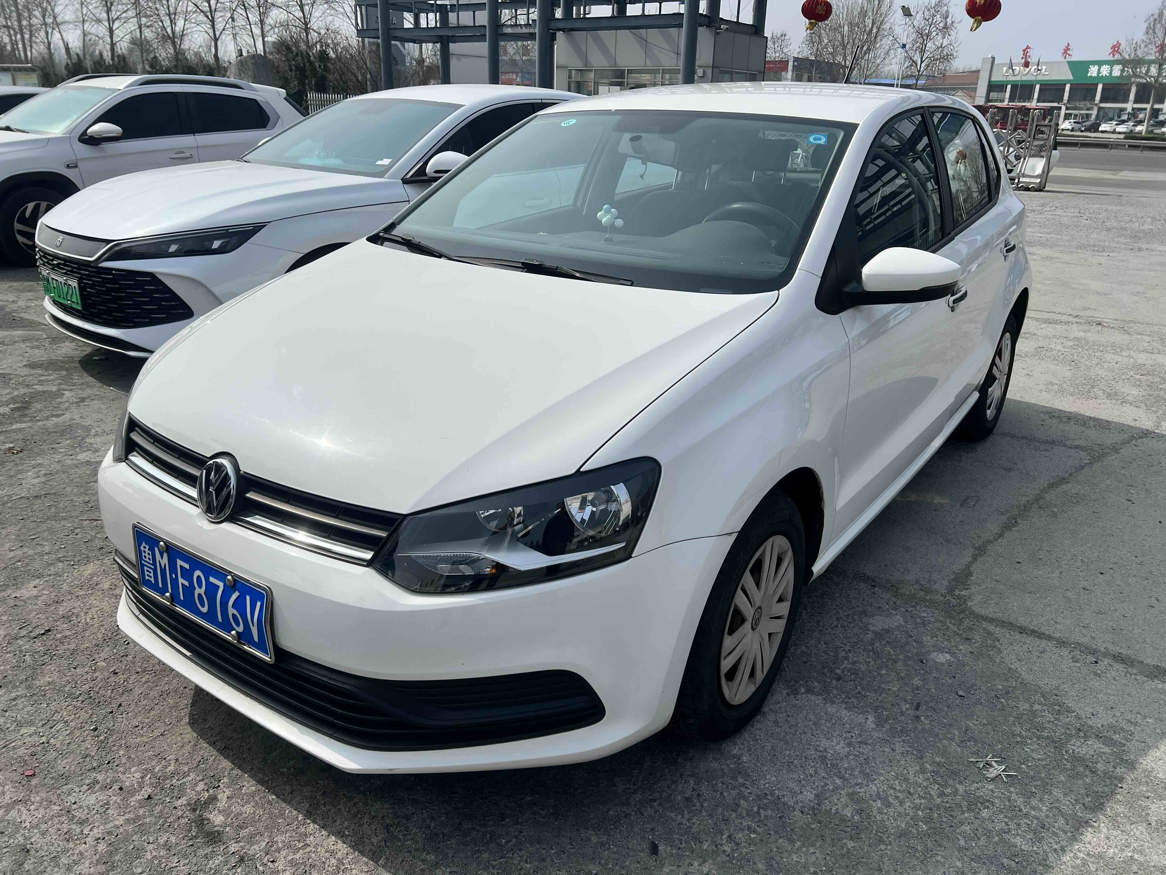 Volkswagen Polo 2019 car image 