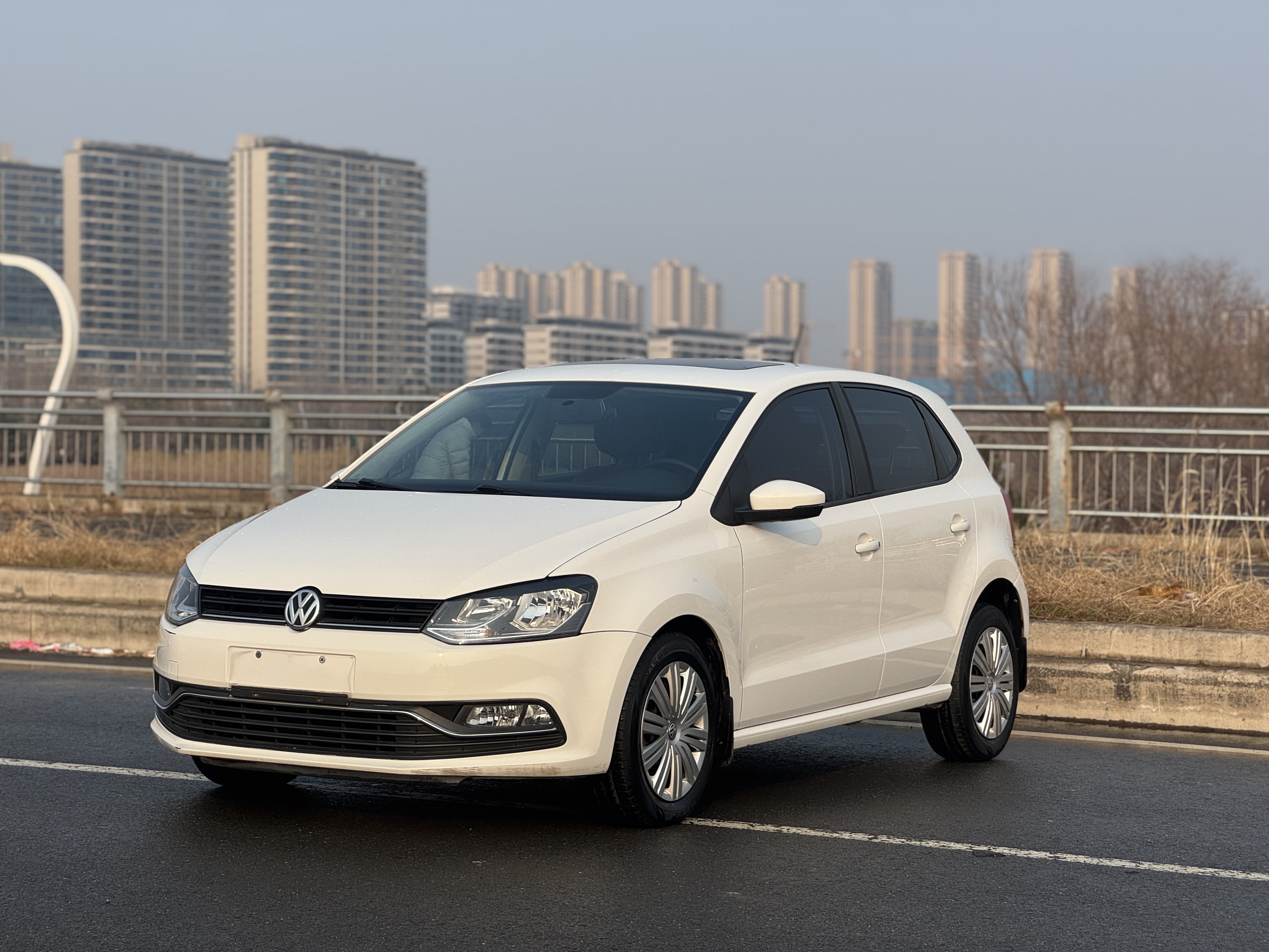 Volkswagen Polo 2019 Volkswagen Polo 2019 car image