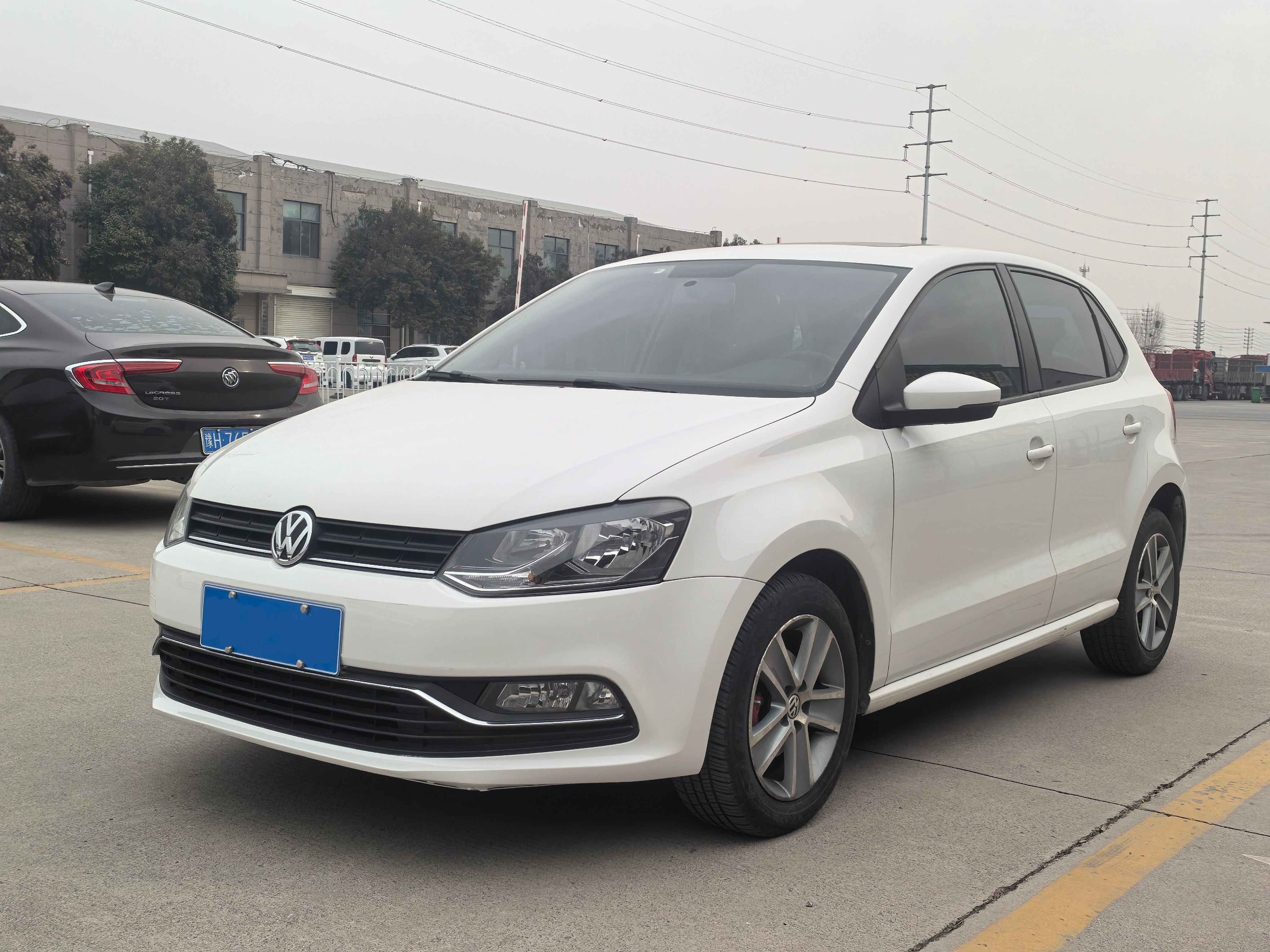 Polo 2018 car image 