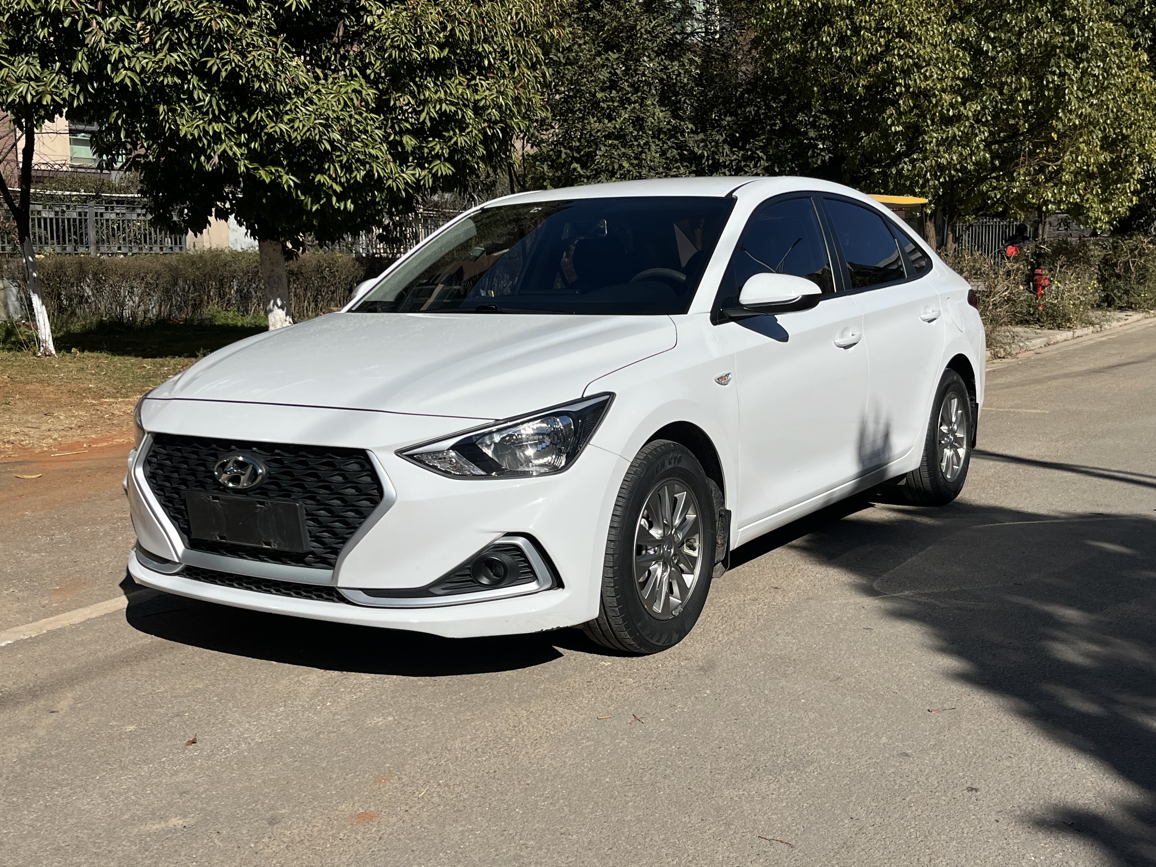 Hyundai Elantra HD 2019 car image 