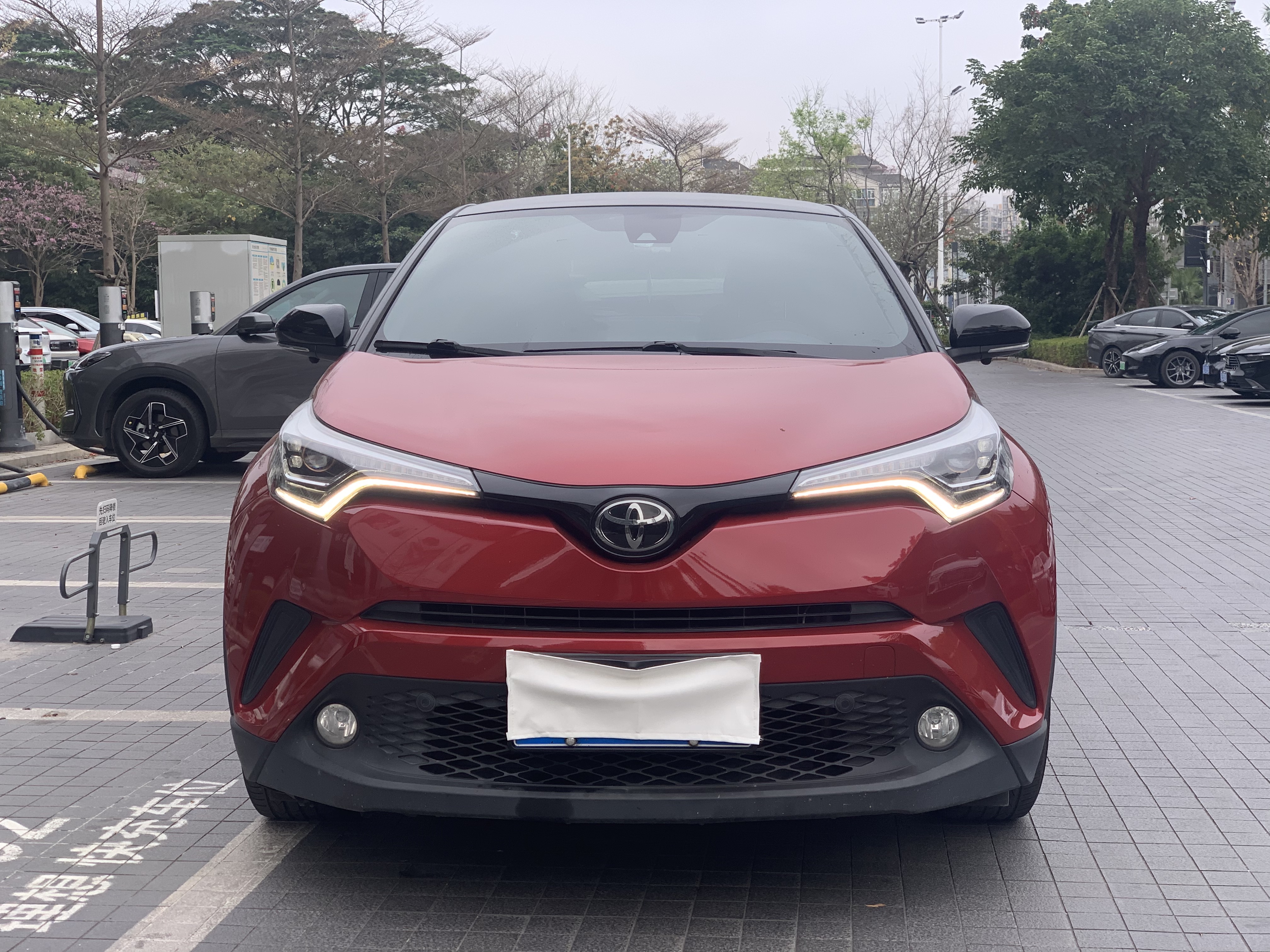 Toyota C-HR 2018 Toyota C-HR 2018 汽车图片