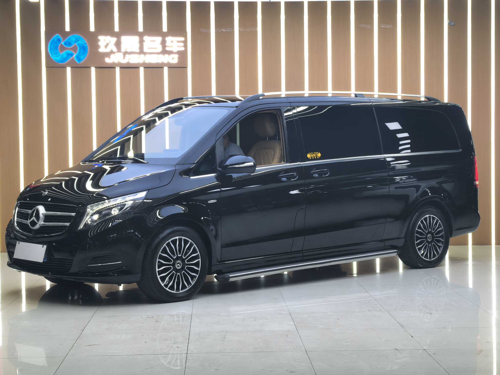Mercedes-Benz V Class 2019 car image 