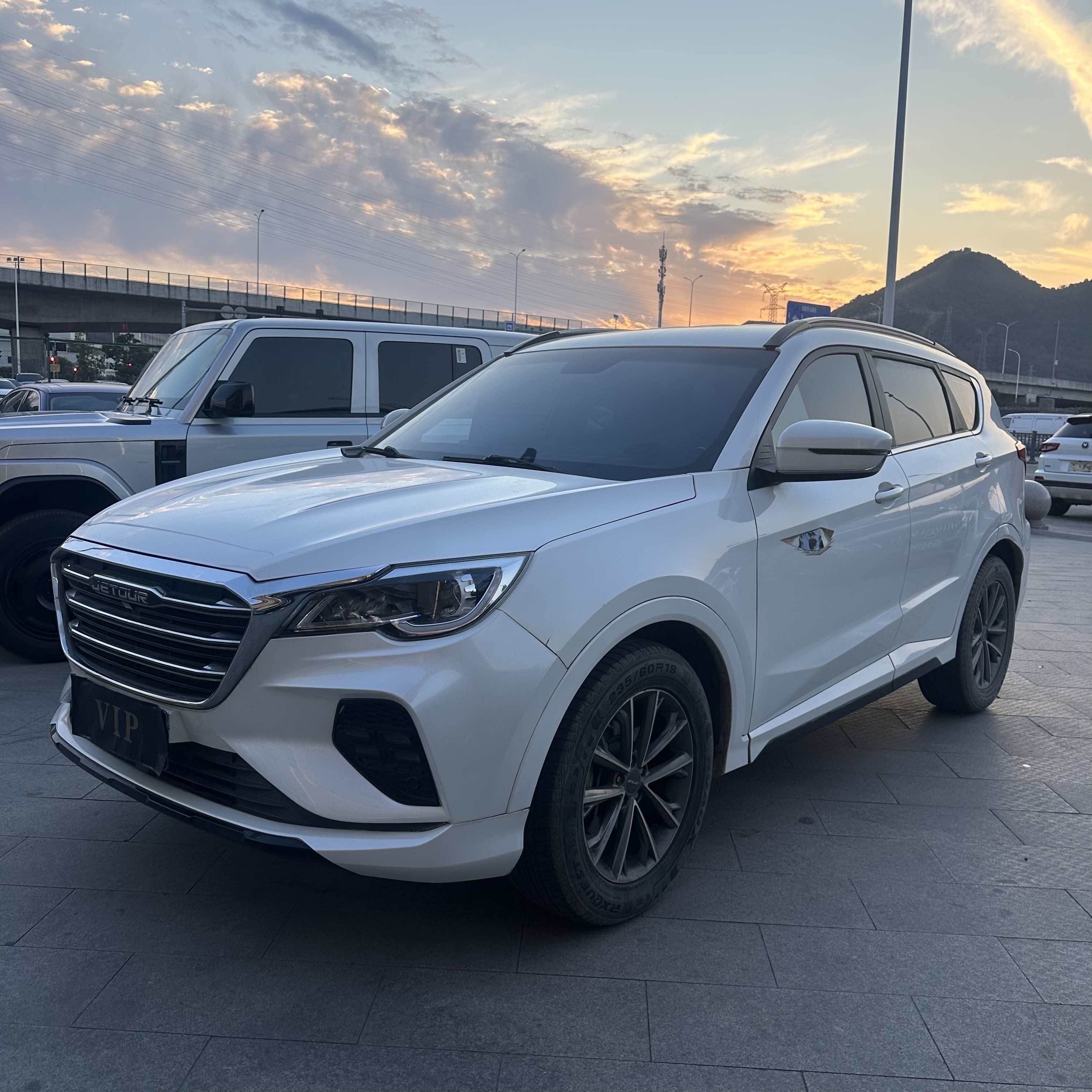 X70 2019 X70 2019 car image