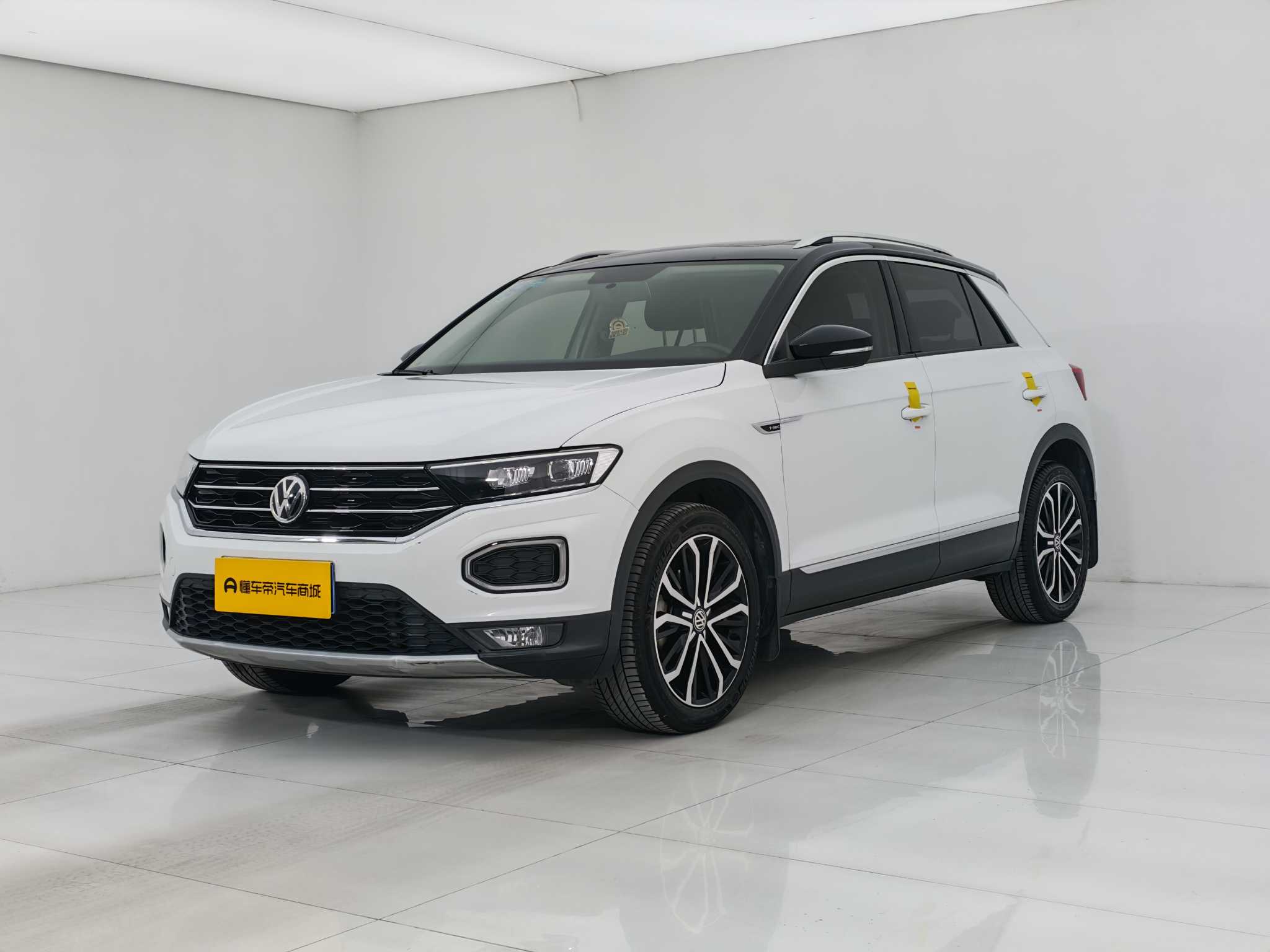 Volkswagen T-Roc 2019 Volkswagen T-Roc 2019 car image