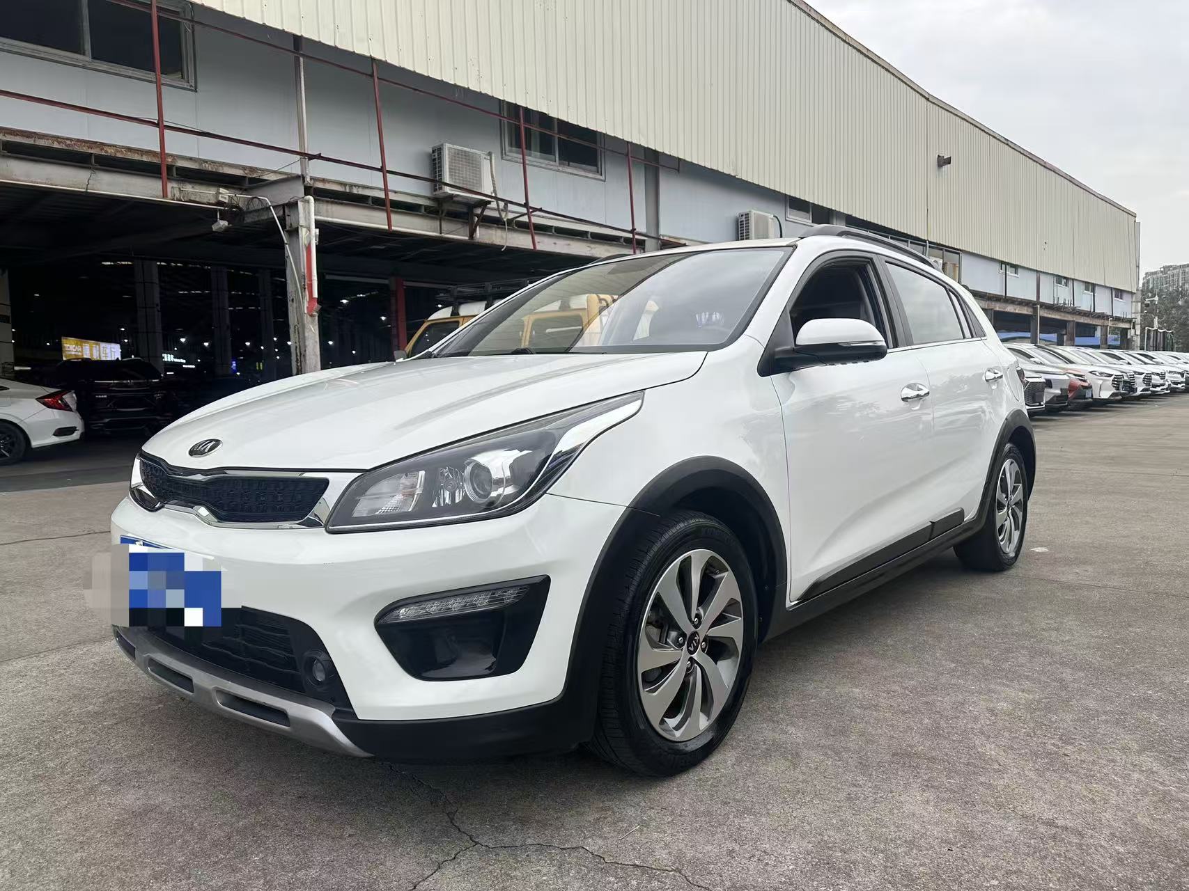 Kia Rio Cross 2018 汽车图片 