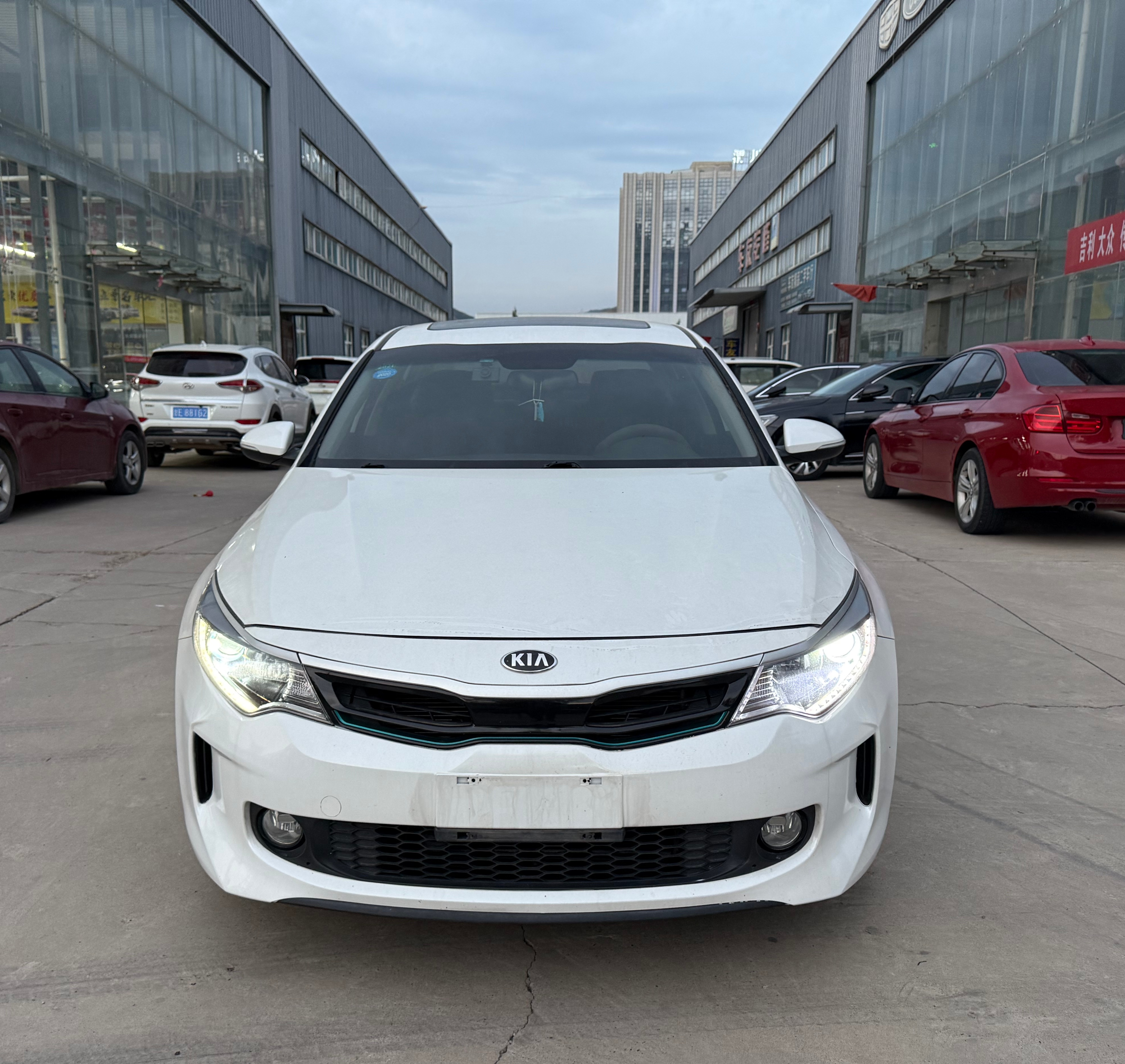 Kia K5 New Energy 2018 汽车图片 