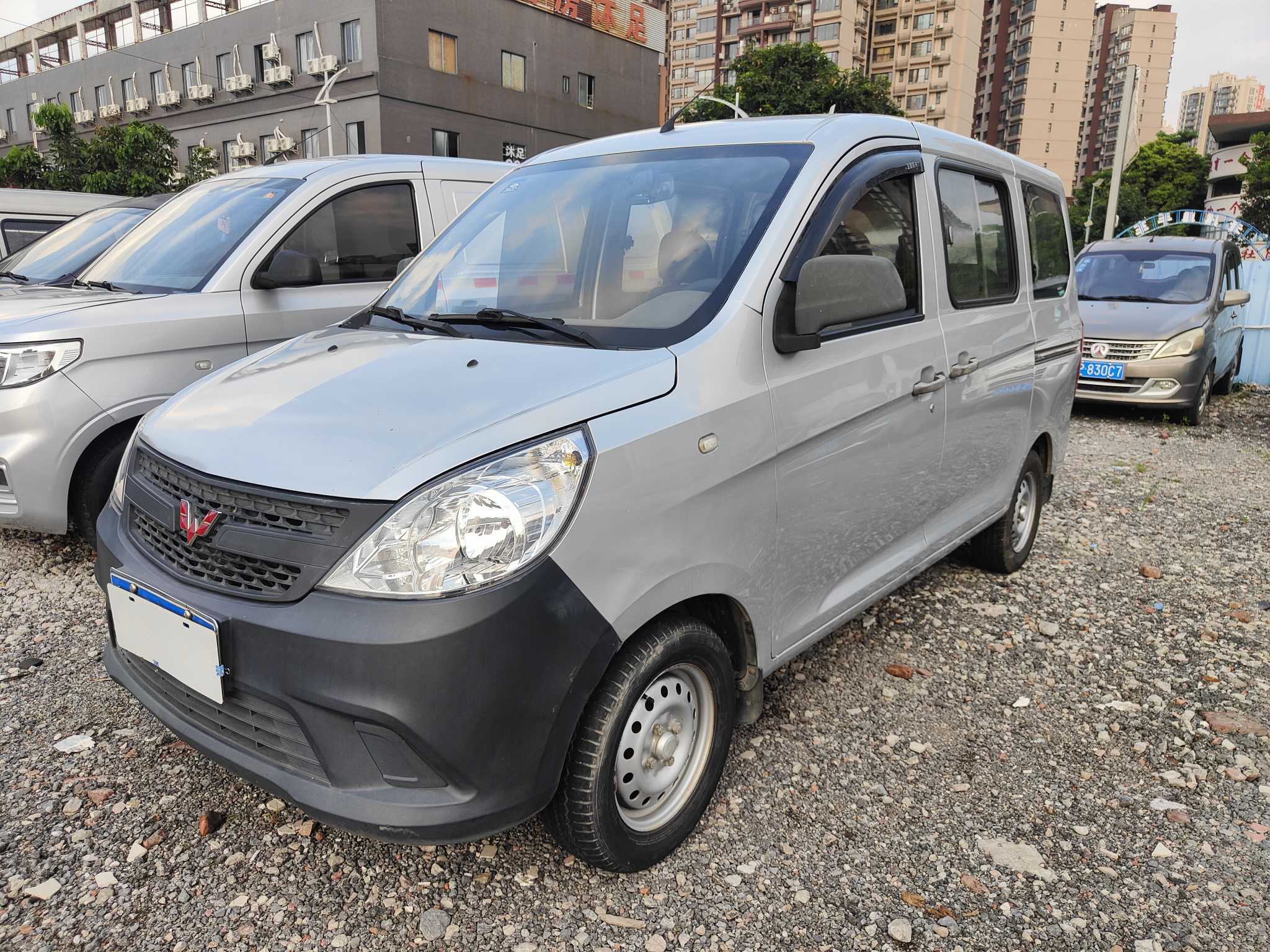 Wuling Zhiguang V 2018 汽车图片 