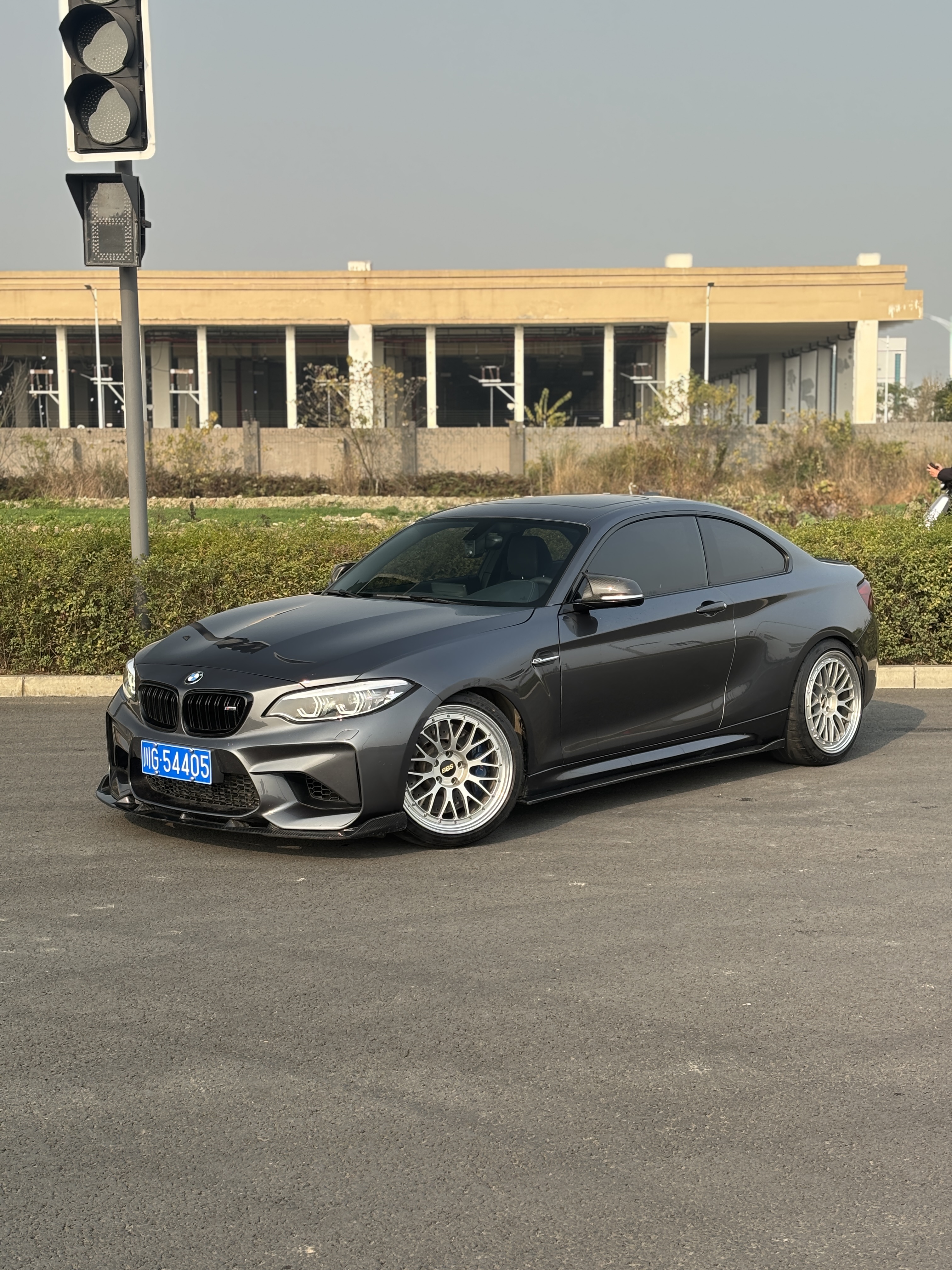 BMW M2 2018 car image 