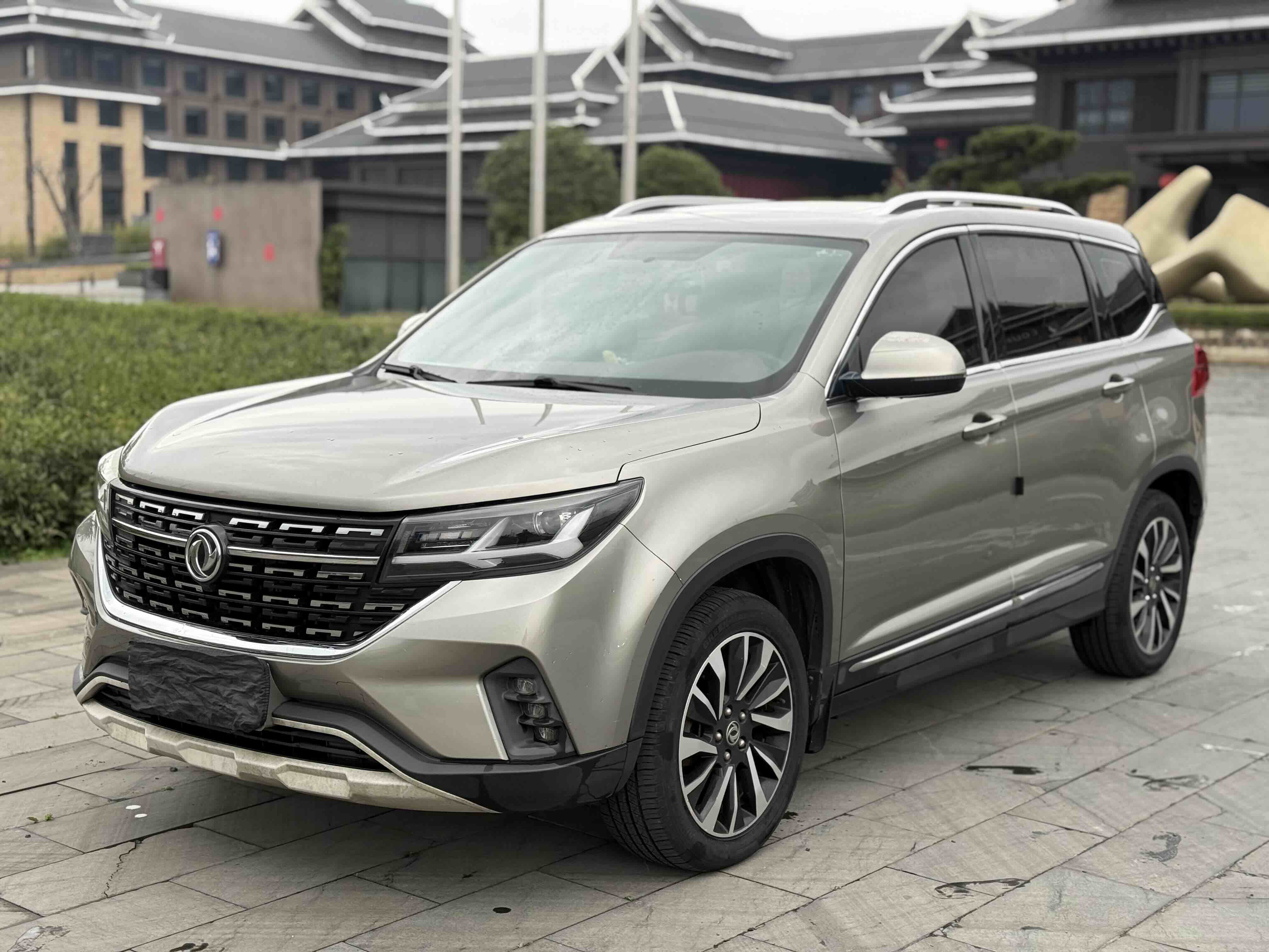 T5 2019 car image 