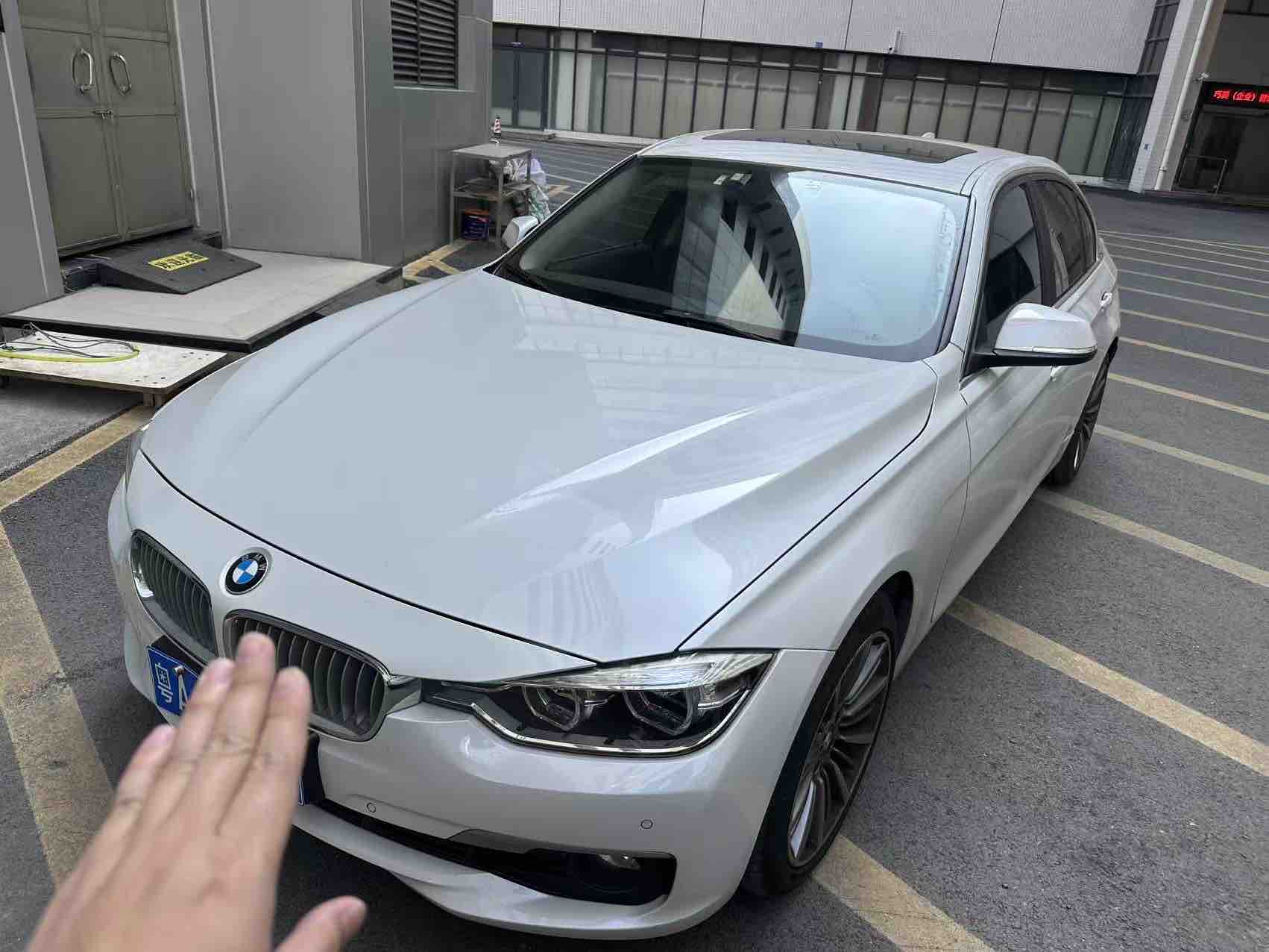 BMW 3 Series 2018 car image 