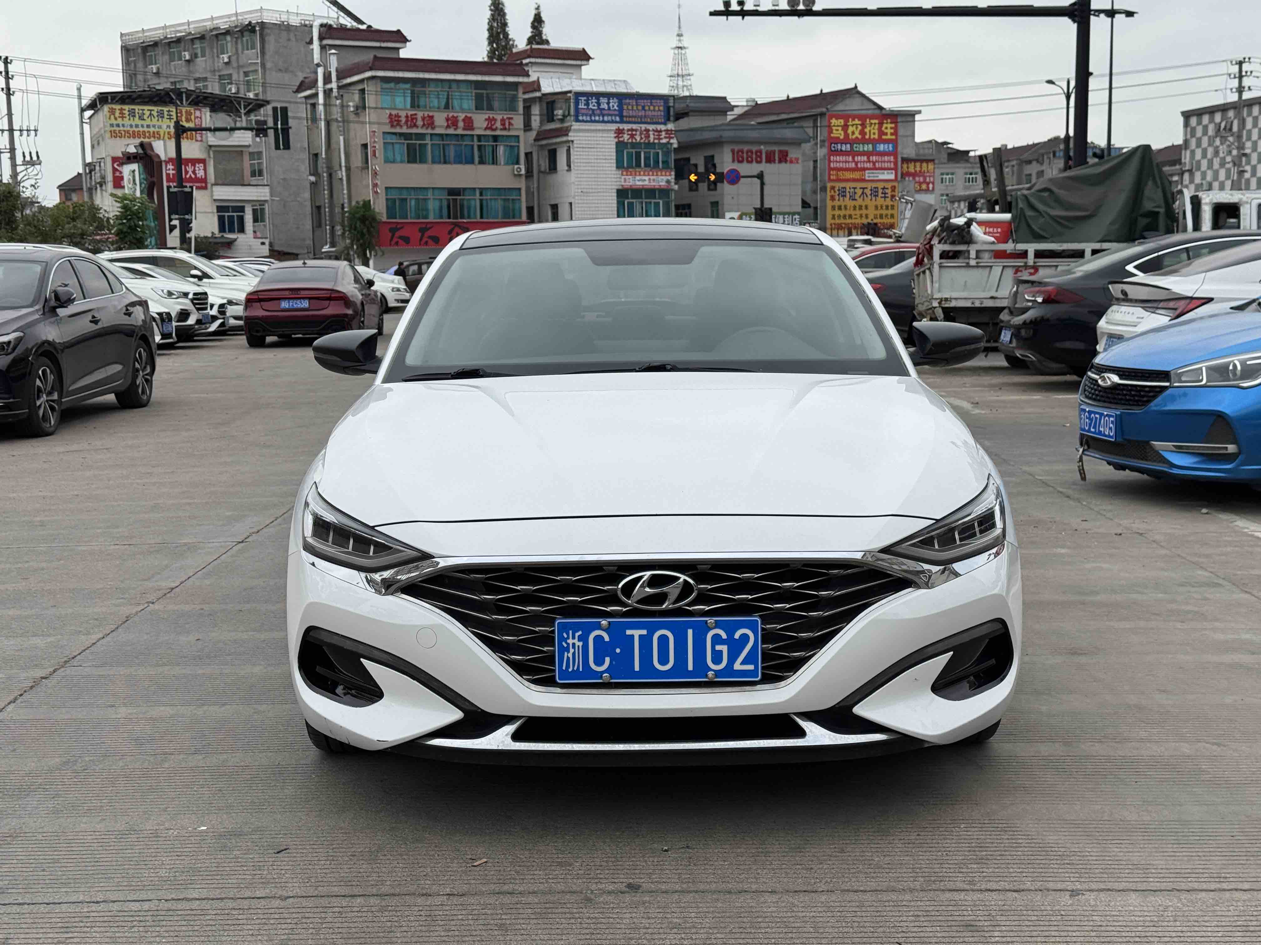 Hyundai Lafesta 2019 car image 