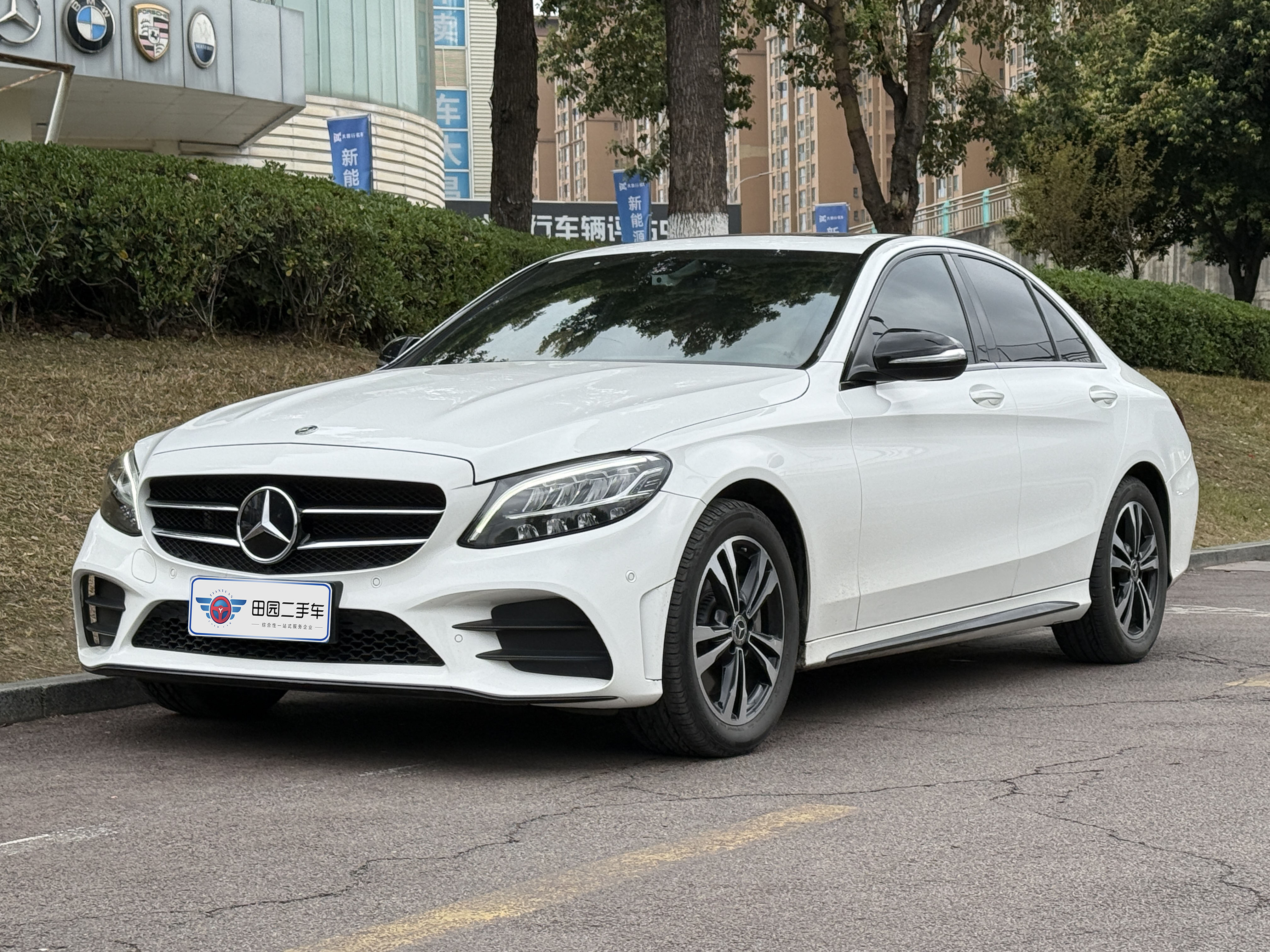 Mercedes-Benz C Class 2019 car image 