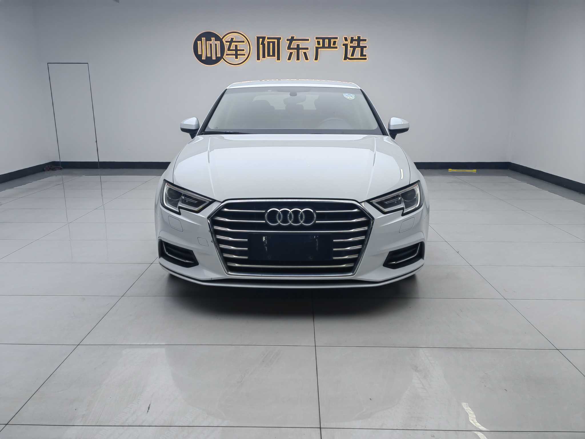Audi A3 2019 car image 