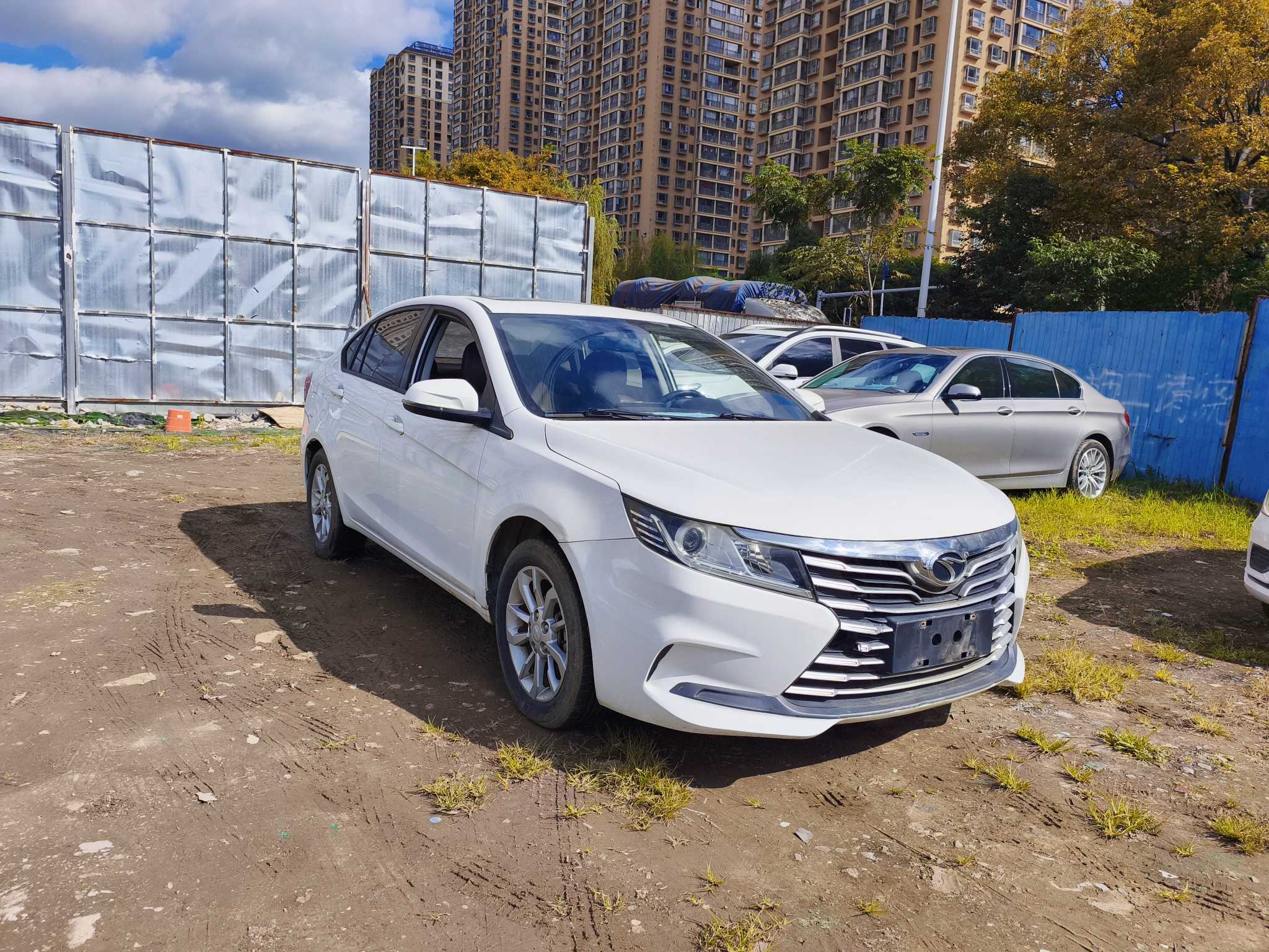 Soueast A5 Wing Dance 2018 Soueast A5 Wing Dance 2018 car image