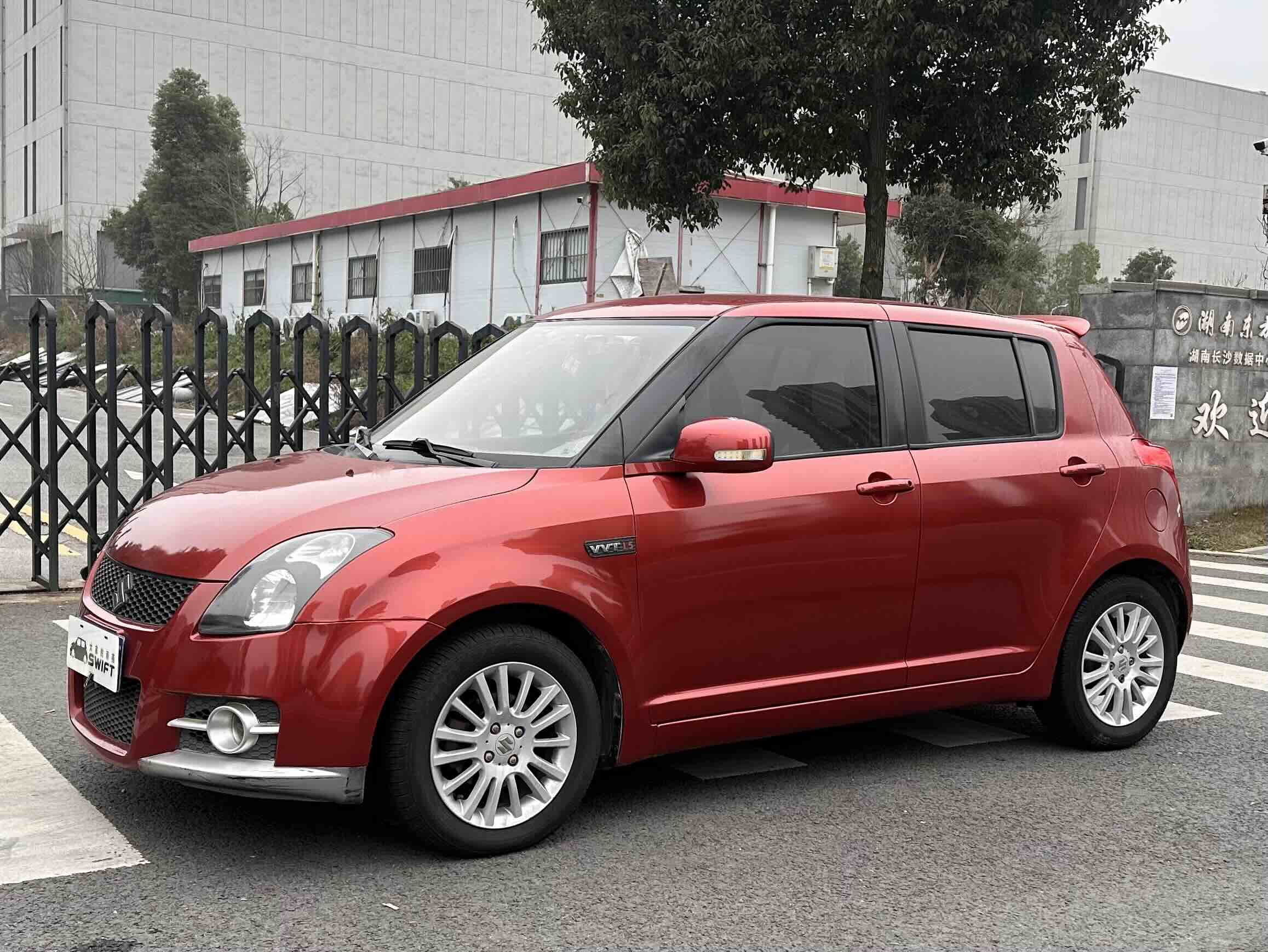Suzuki 2013 immagine di auto 