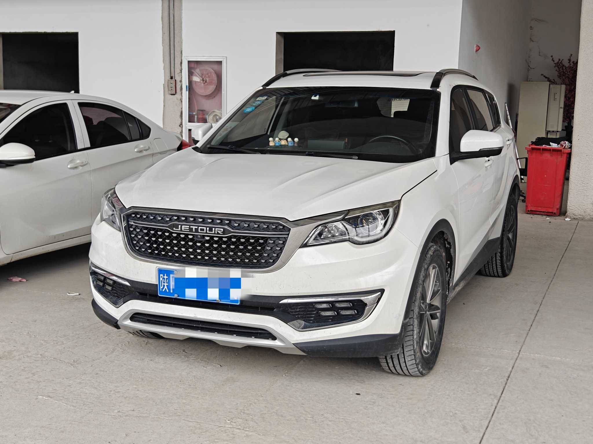 X70S 2019 X70S 2019 car image