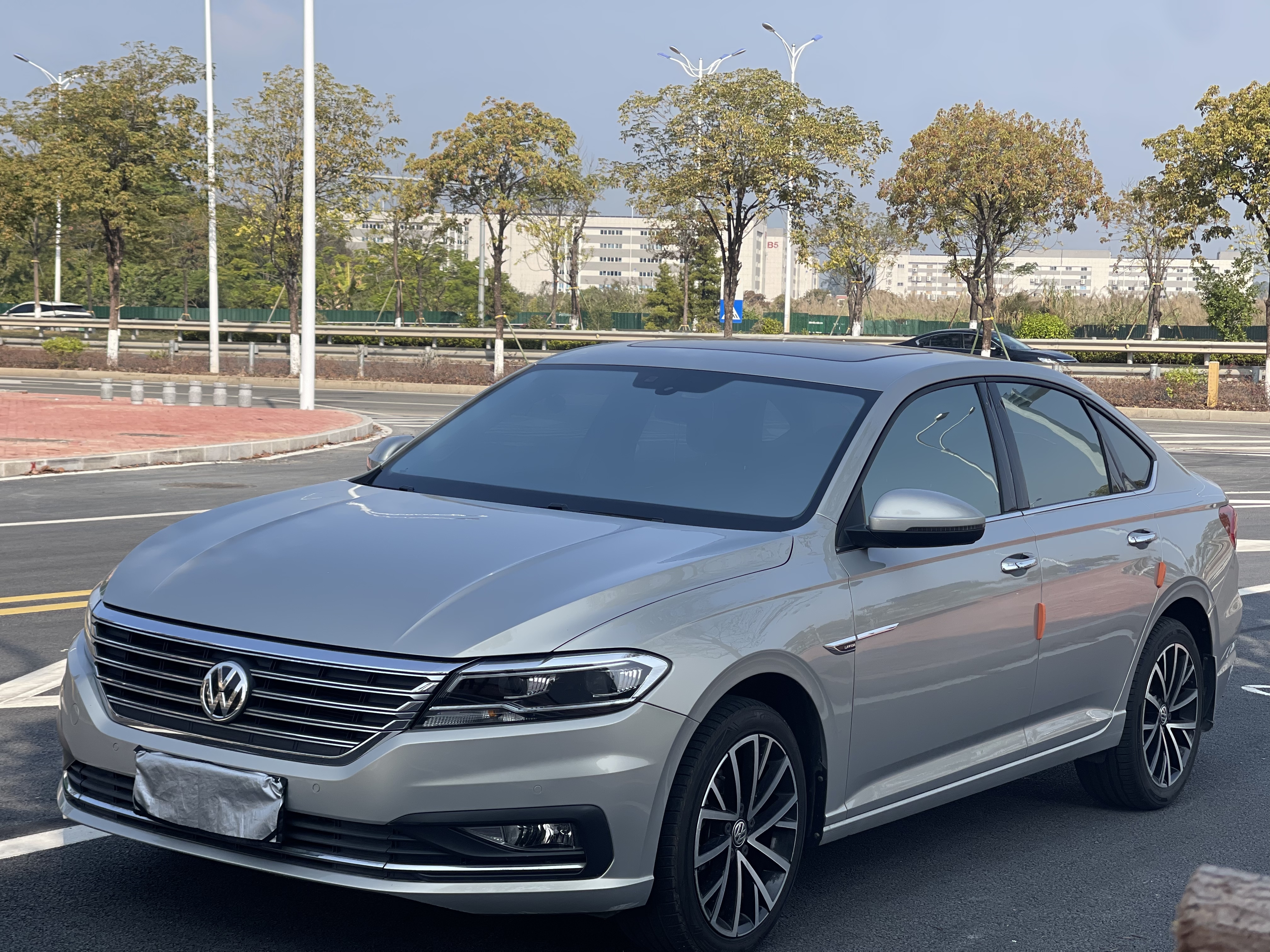 Volkswagen Lavida 2019 Volkswagen Lavida 2019 car image