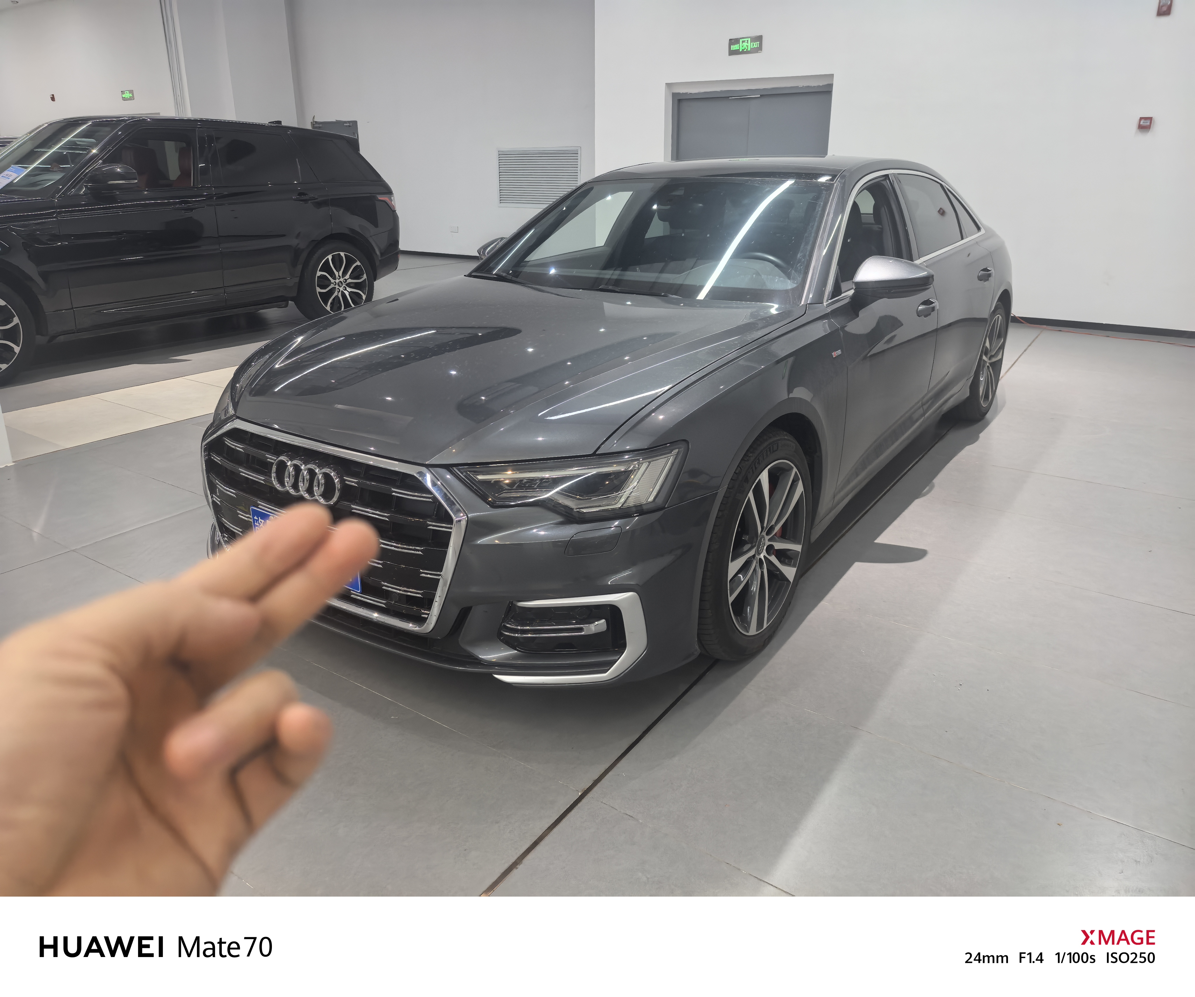 Audi A6L 2019 car image 