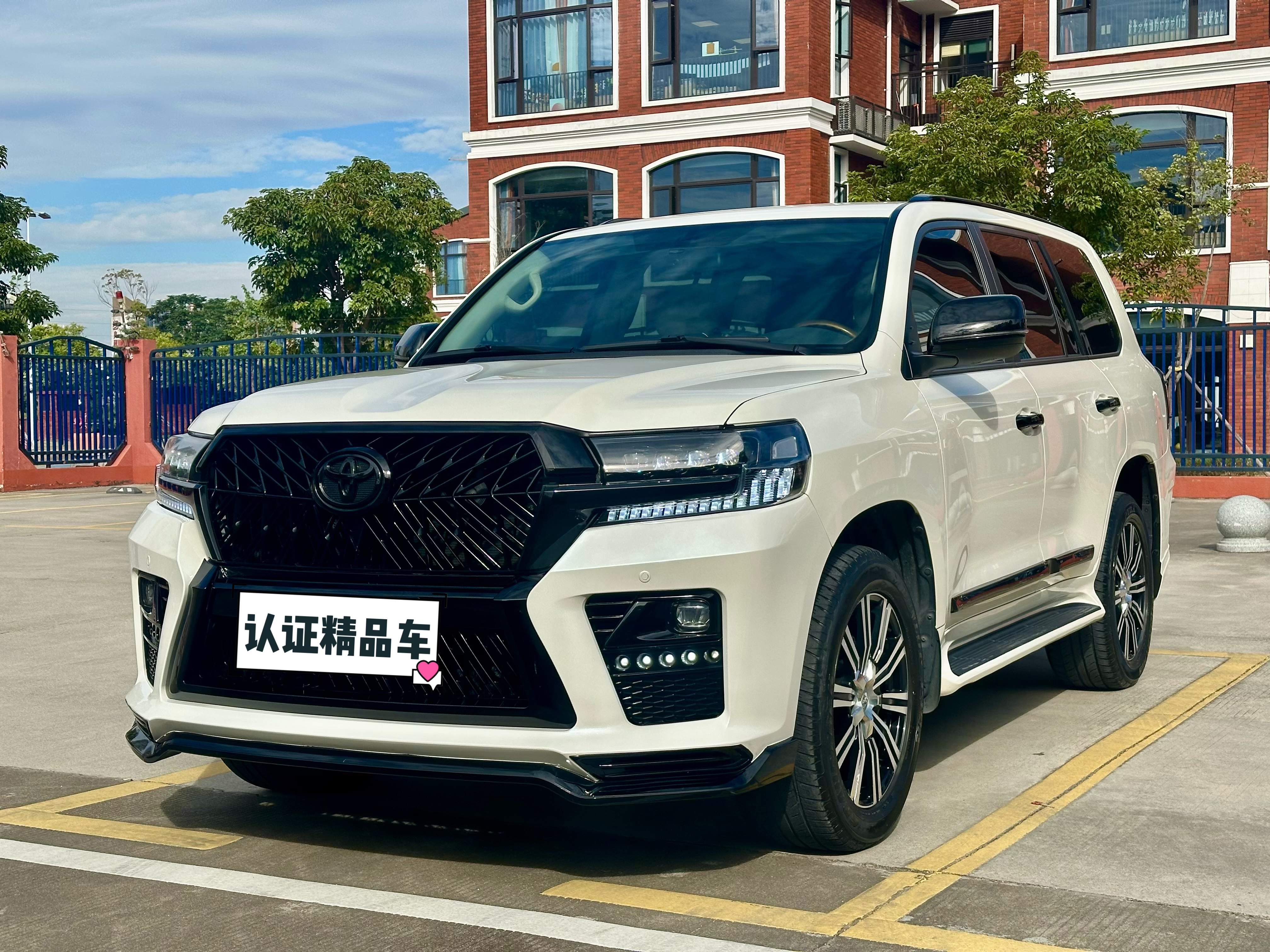 Toyota 2019 Toyota 2019 immagine di auto
