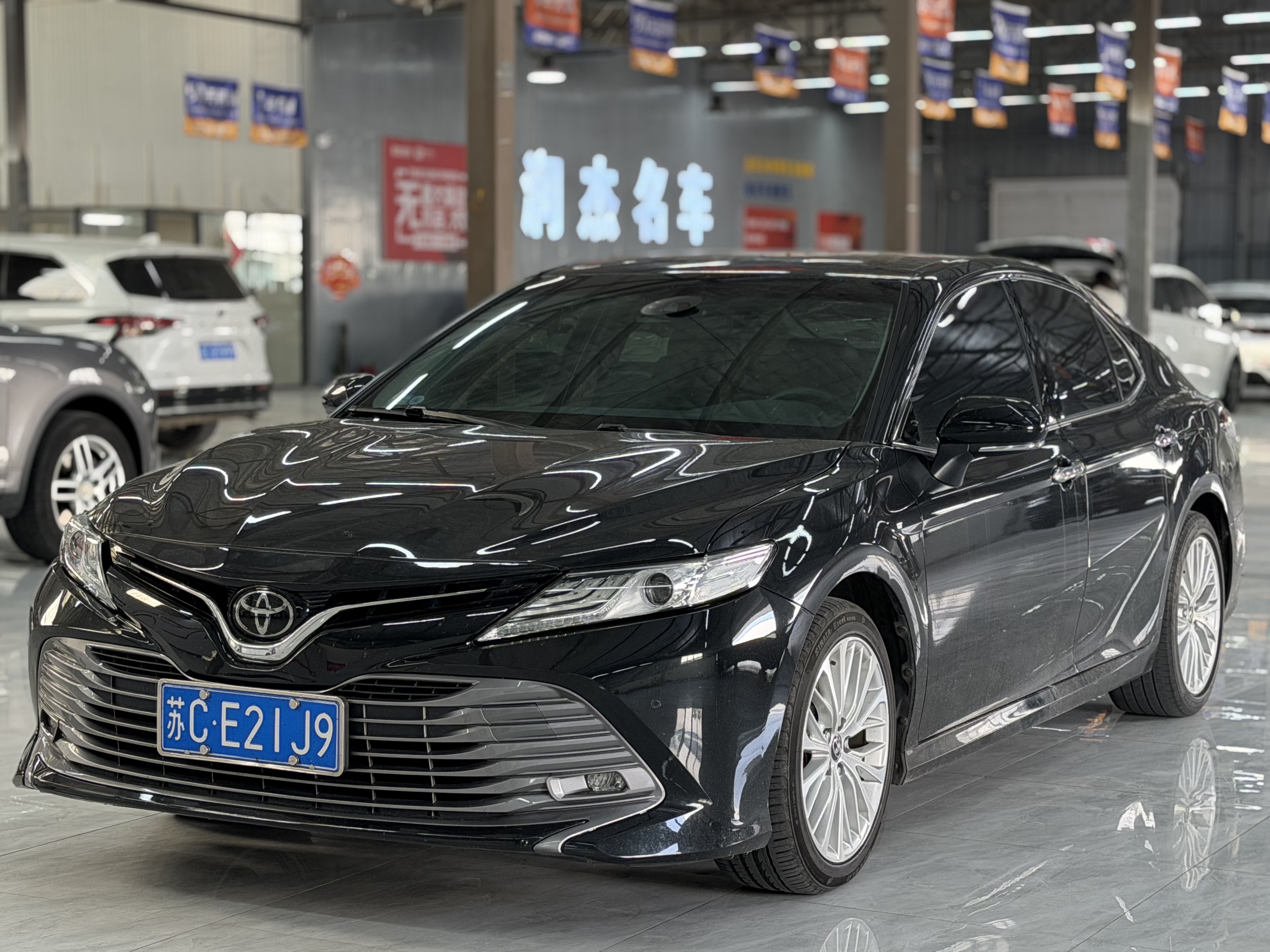 Toyota Camry 2020 汽车图片 