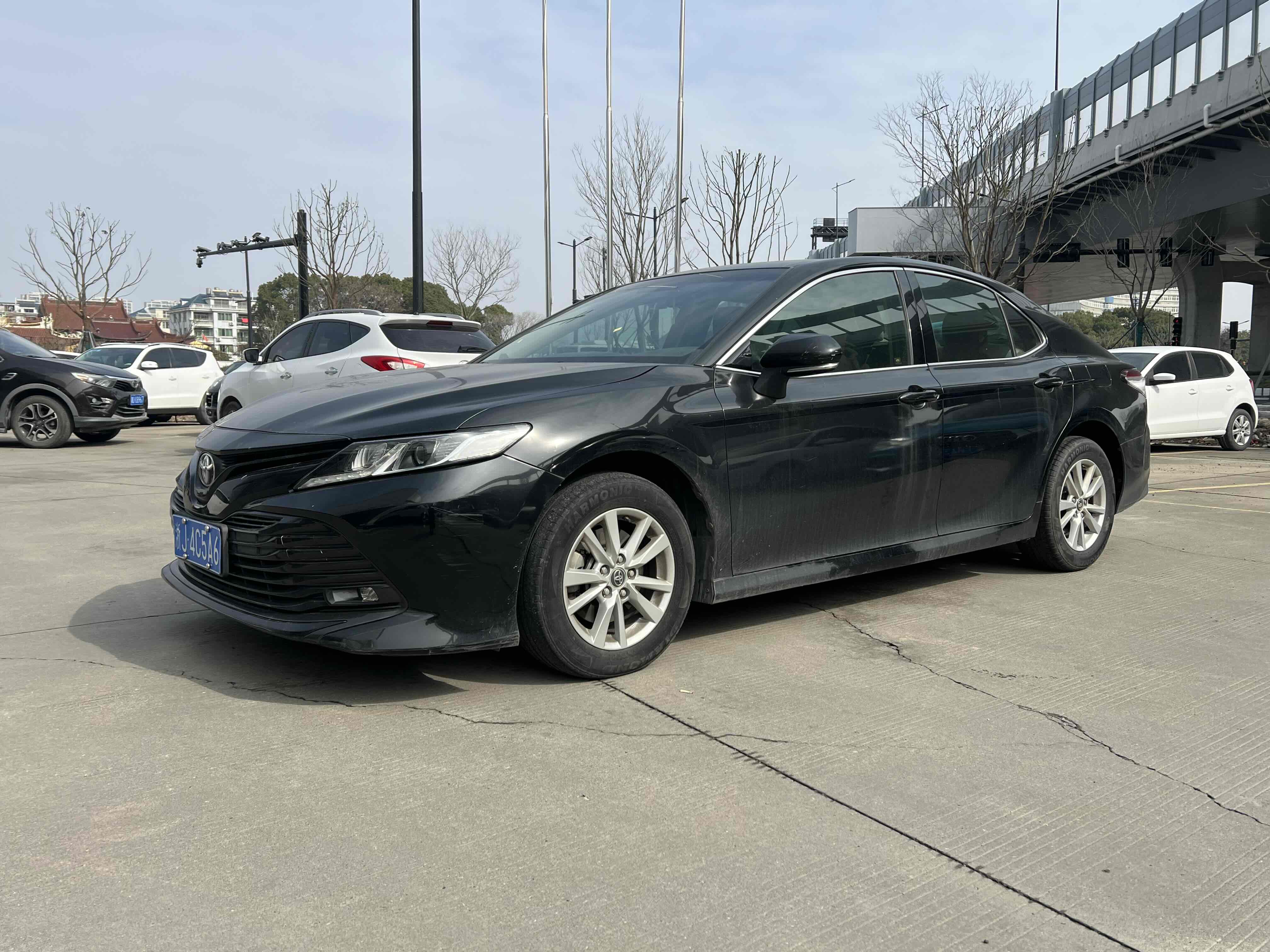Toyota Camry 2019 car image 