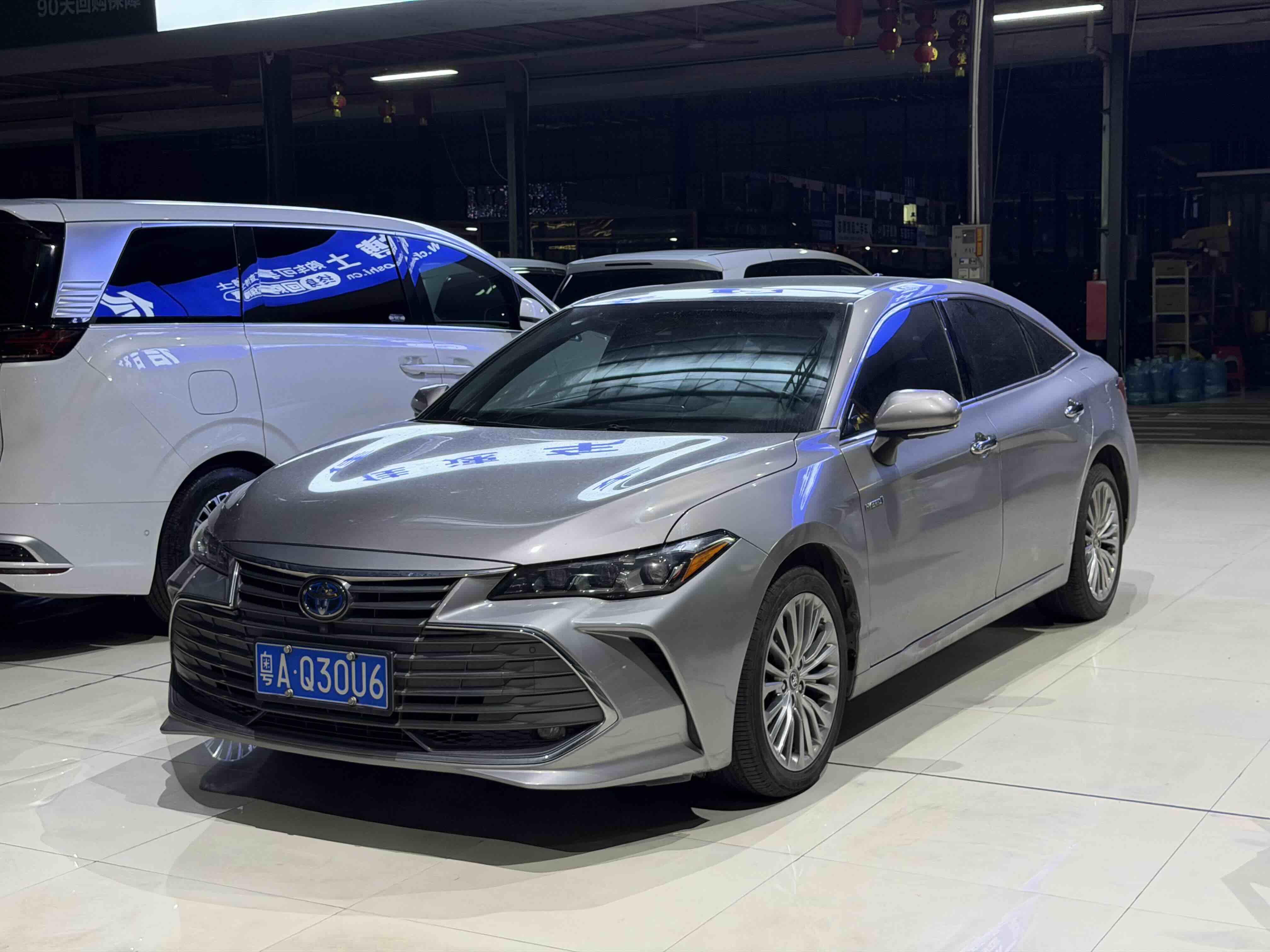 Toyota Avalon 2019 汽车图片 