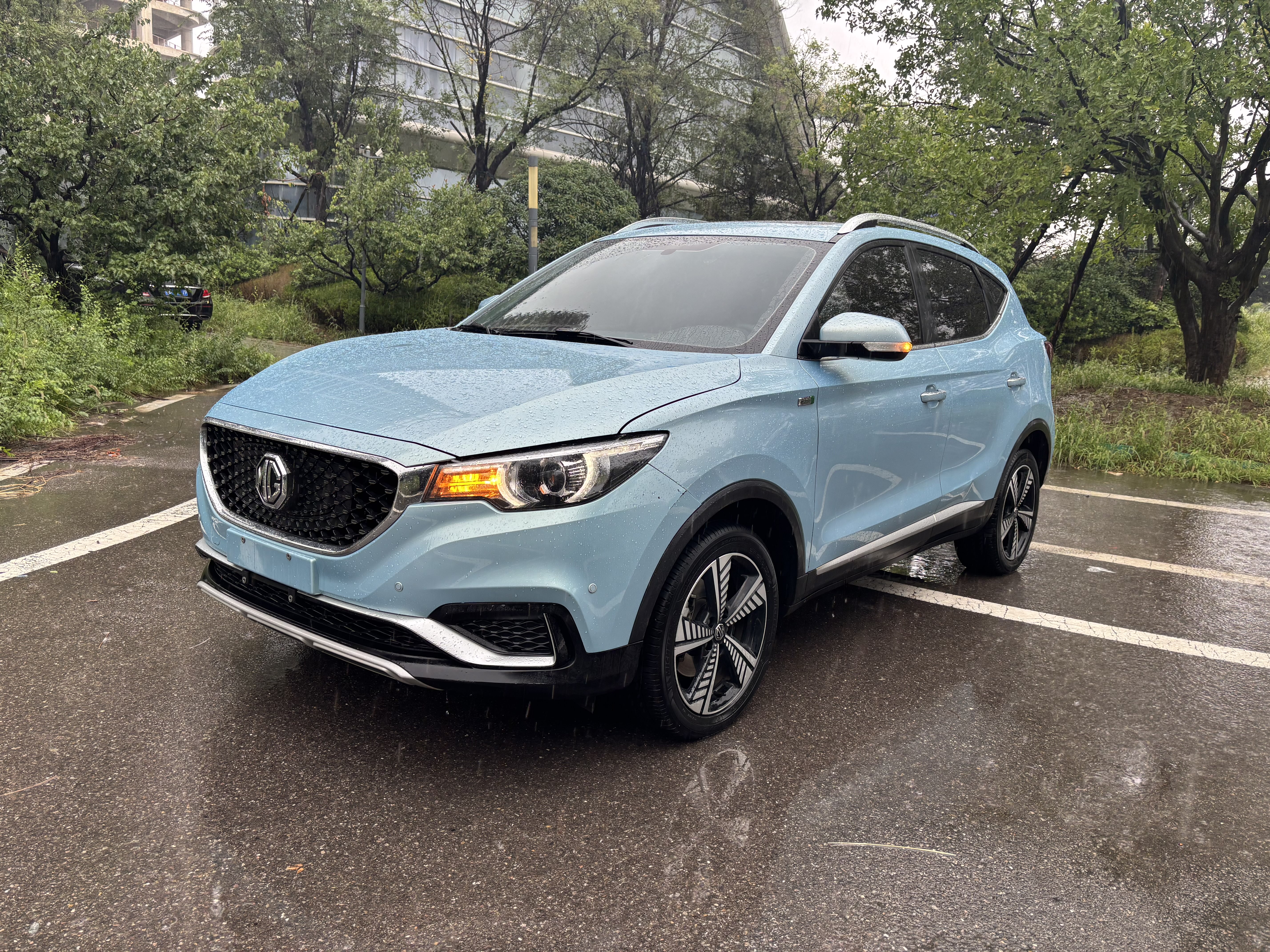 MG EZS Electric 2020 MG EZS Electric 2020 car image
