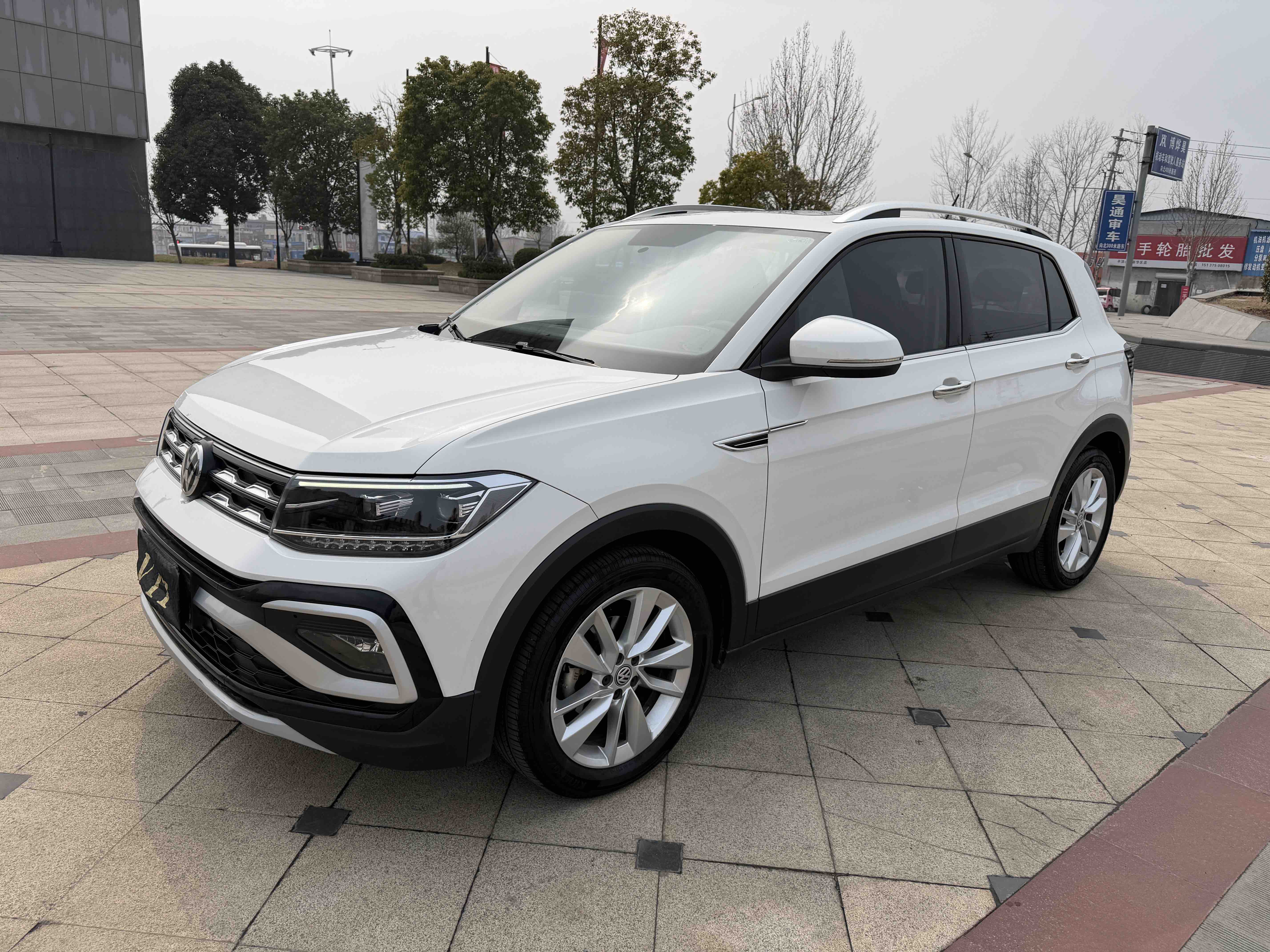 Volkswagen 2019 Volkswagen 2019 car image