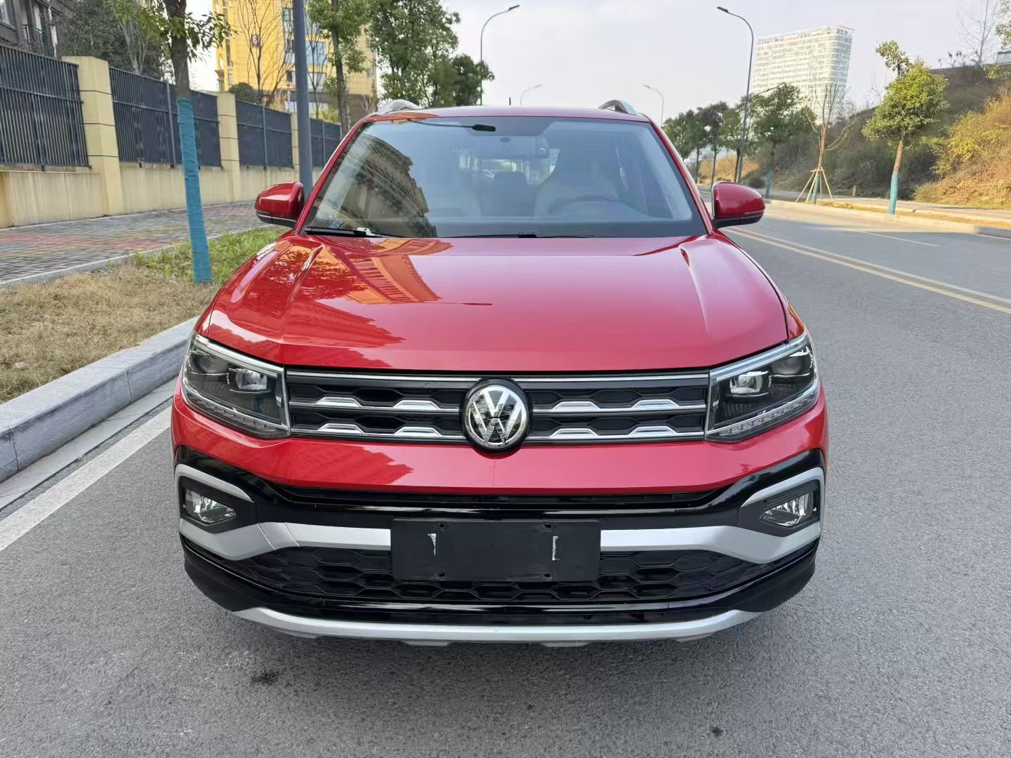 Volkswagen T-Cross 2020 immagine di auto 