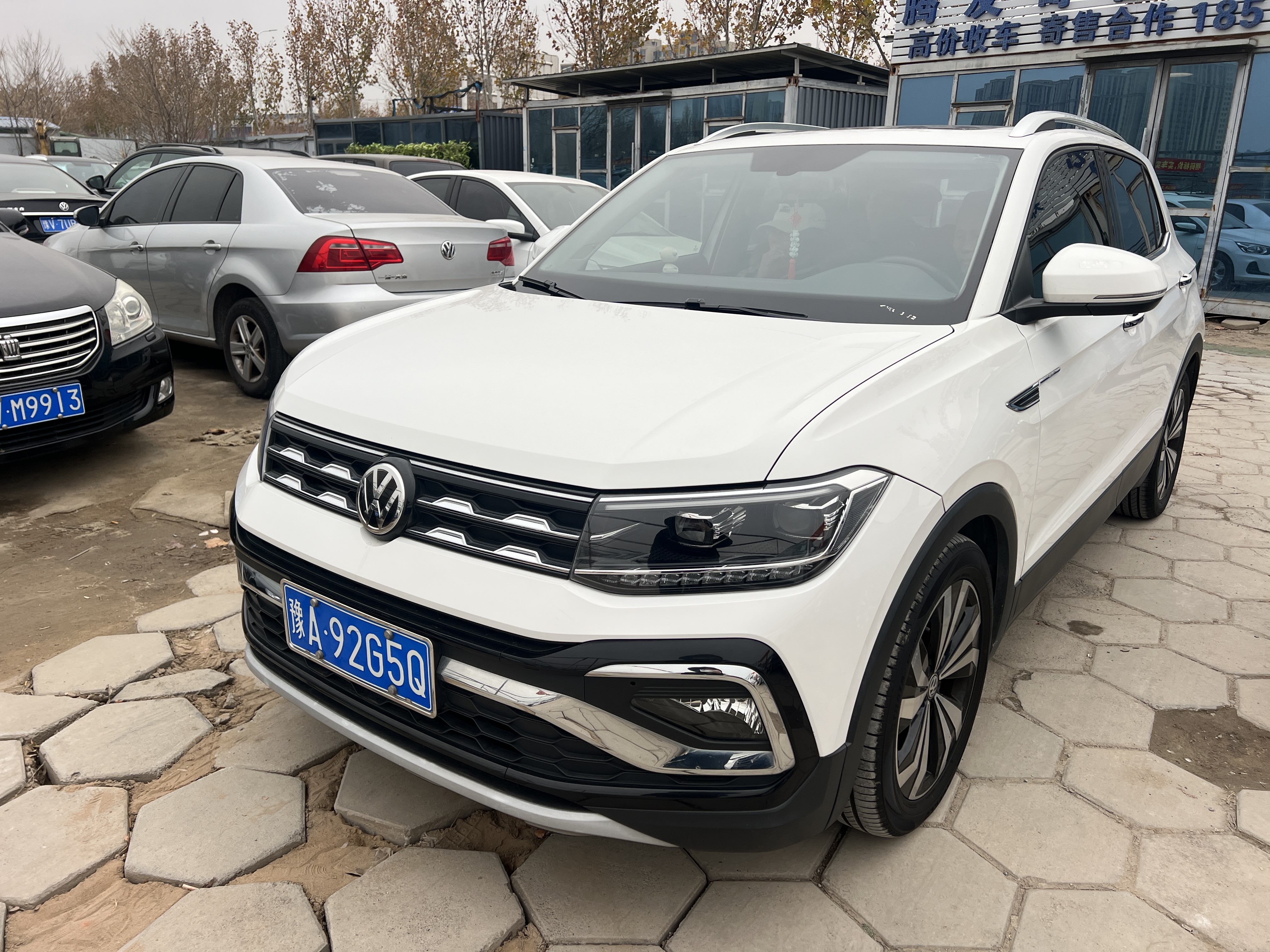 Volkswagen T-Cross 2019 Volkswagen T-Cross 2019 car image