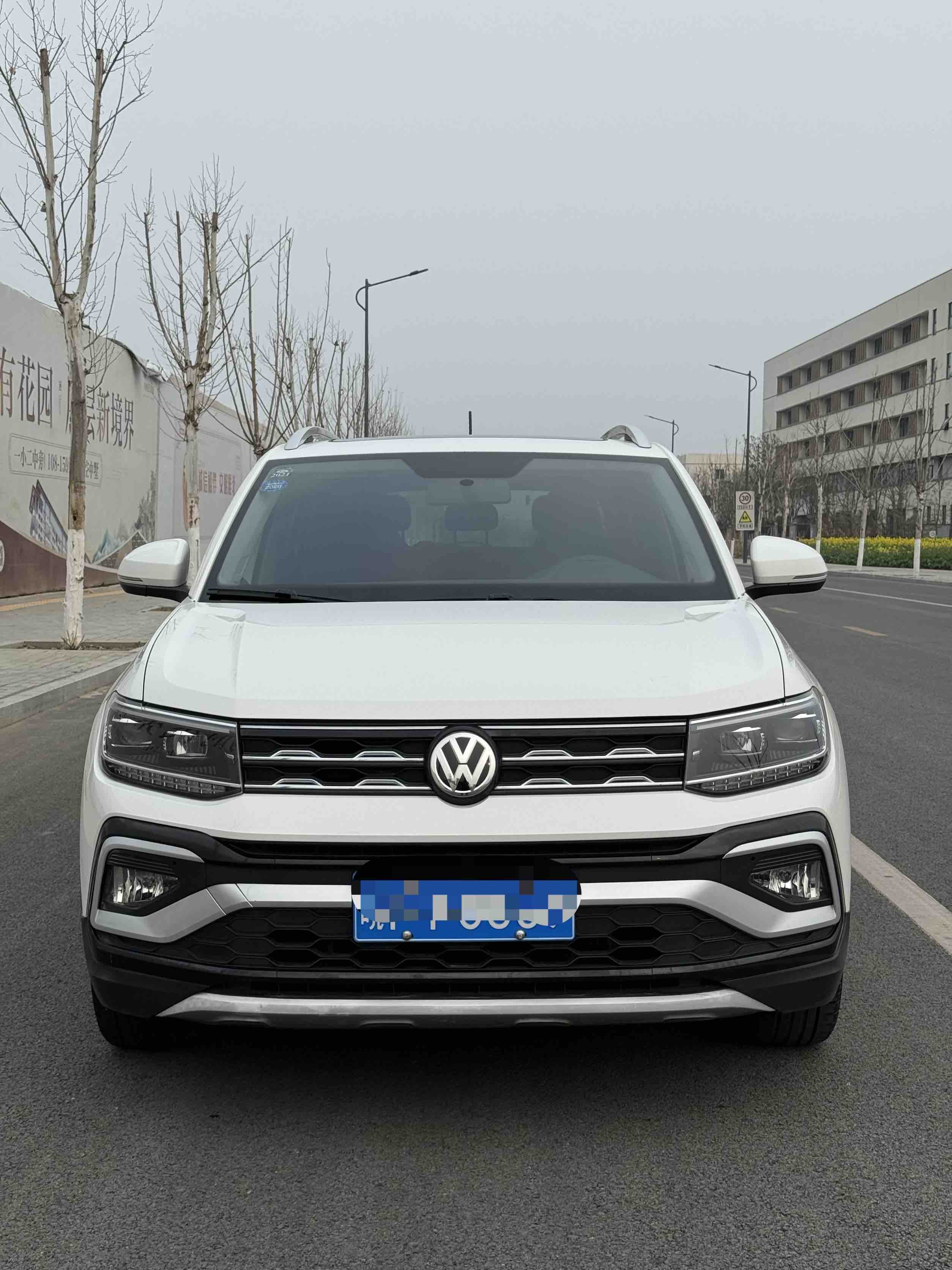 Volkswagen T-Cross 2019 Volkswagen T-Cross 2019 car image