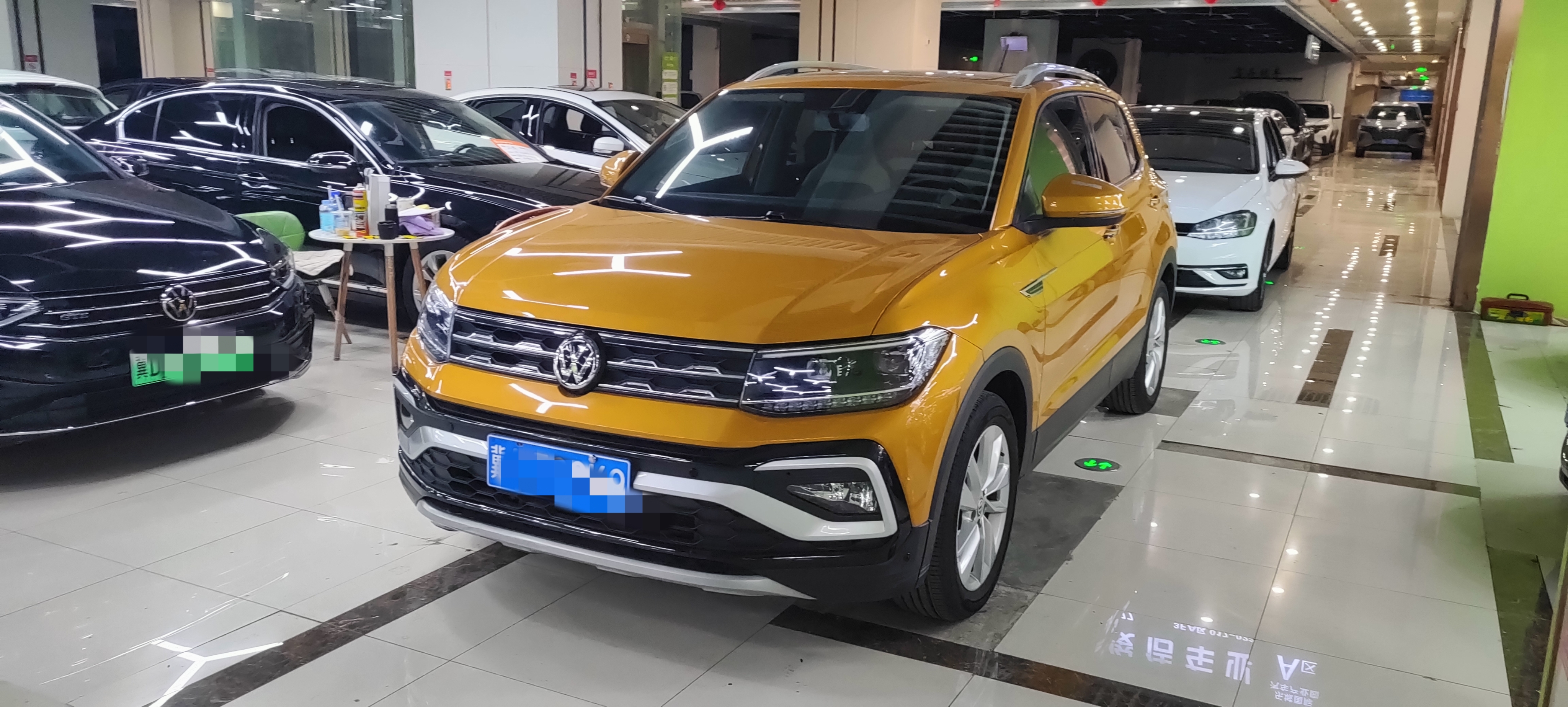 Volkswagen T-Cross 2020 Volkswagen T-Cross 2020 car image
