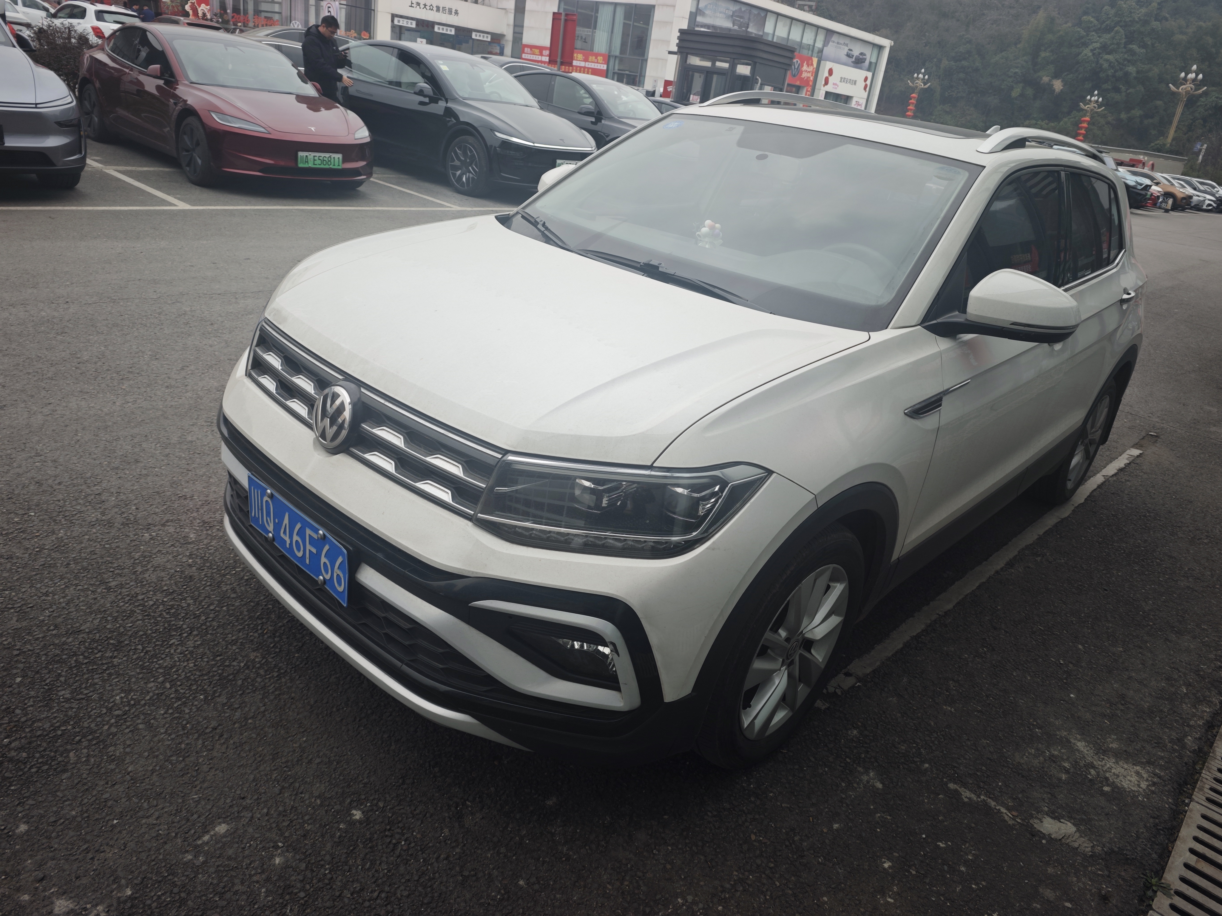 Volkswagen T-Cross 2019 car image 