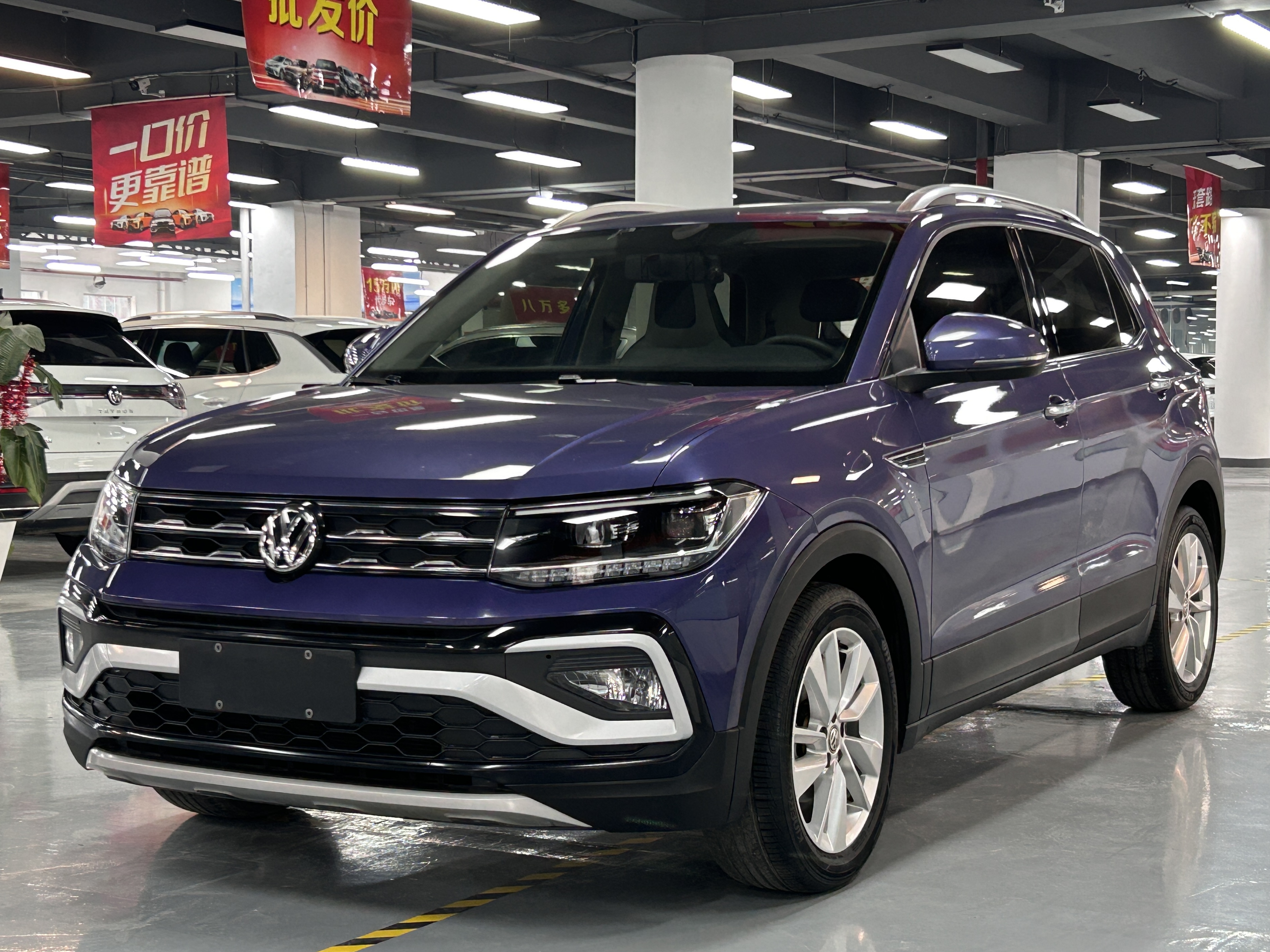 Volkswagen T-Cross 2020 Volkswagen T-Cross 2020 car image