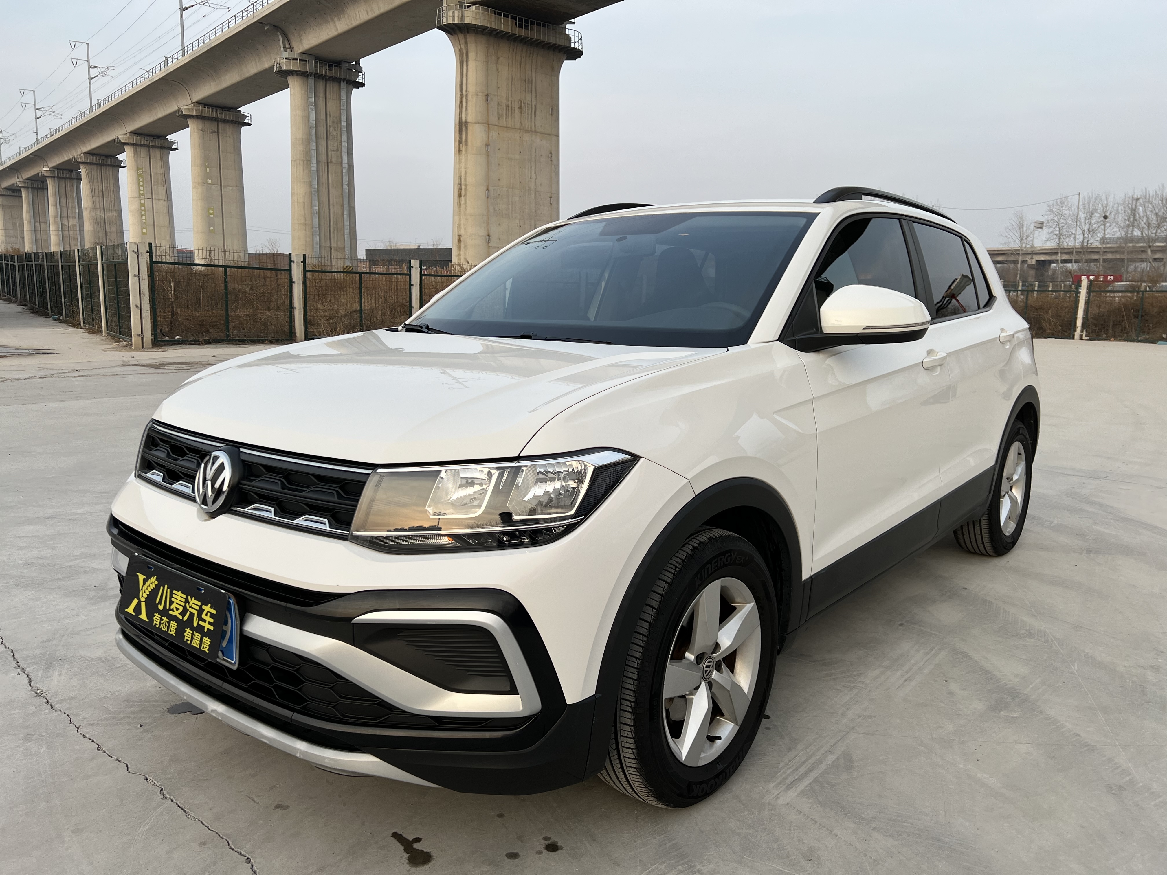 Volkswagen T-Cross 2020 car image 