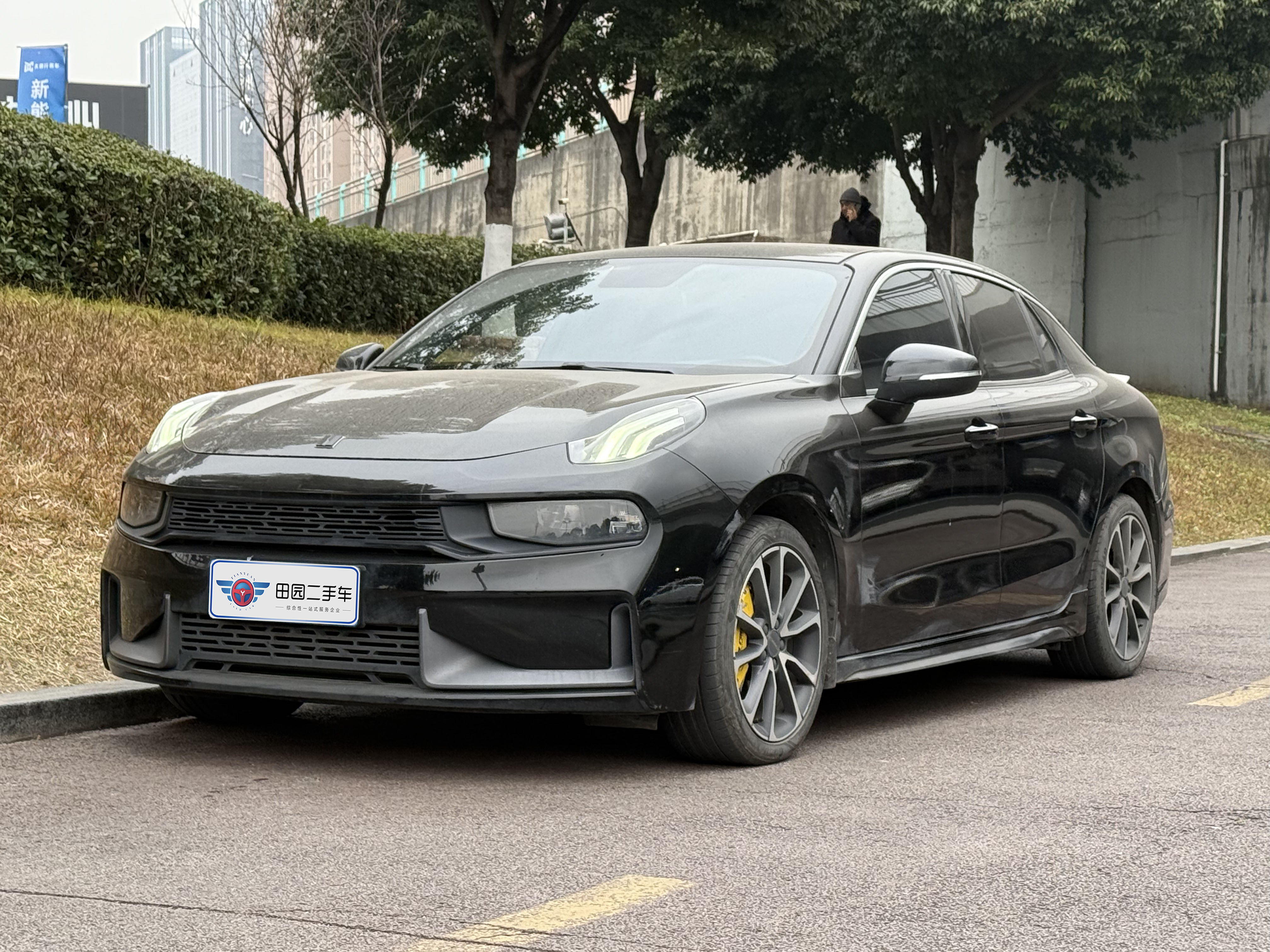 Lynk & Co 03 2020 car image 