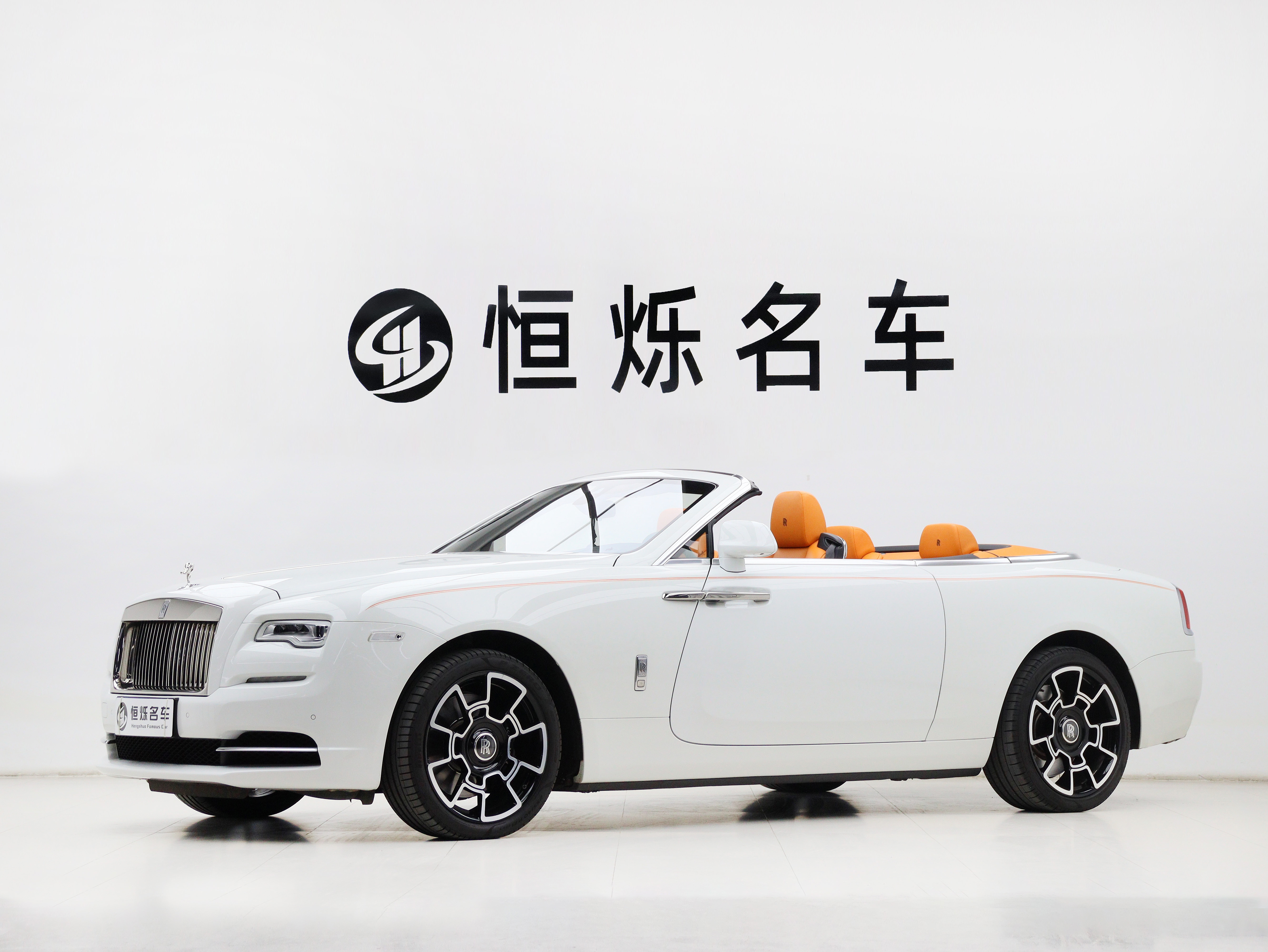Rolls-Royce Dawn 2019 汽车图片 