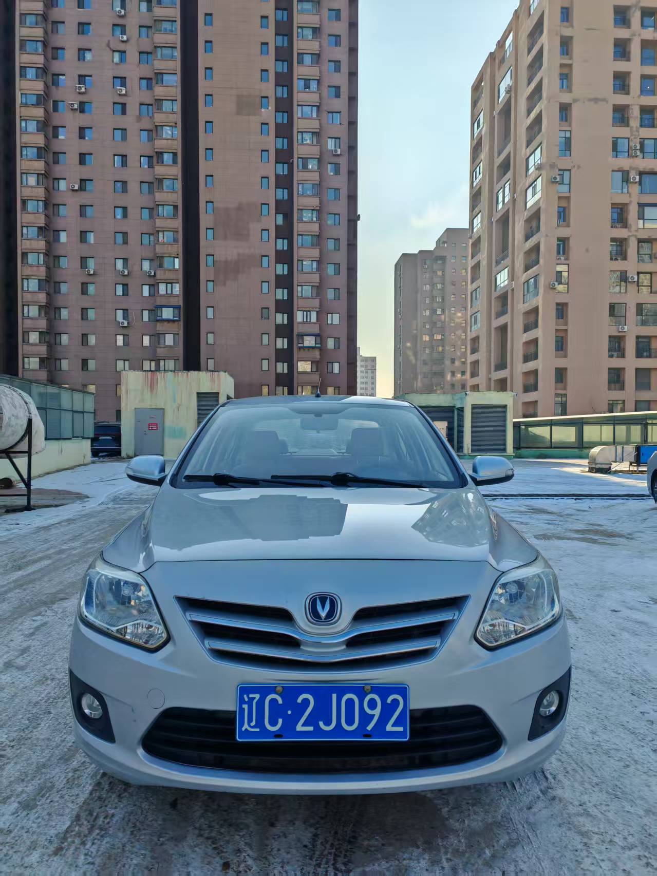 Changan Alsvin V3 2015 car image 