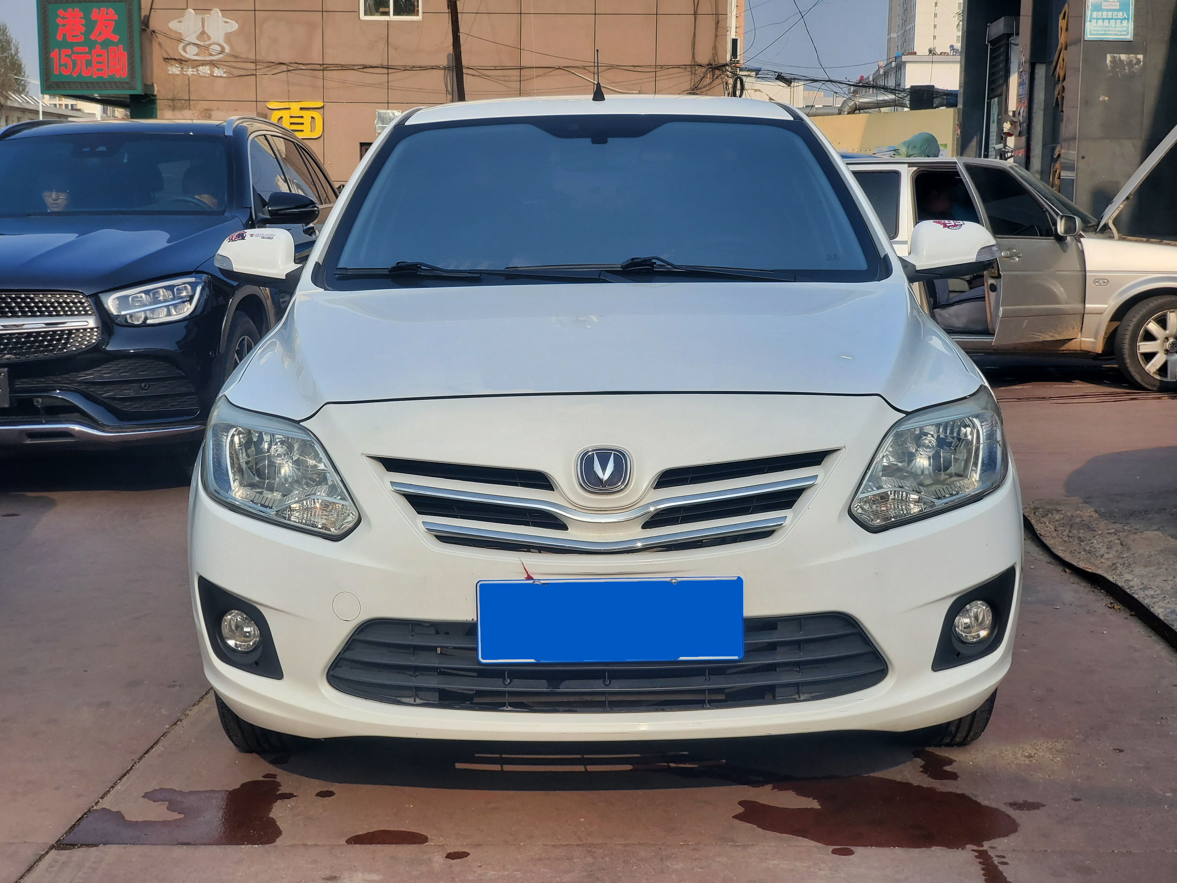 Changan Alsvin V3 2015 car image 