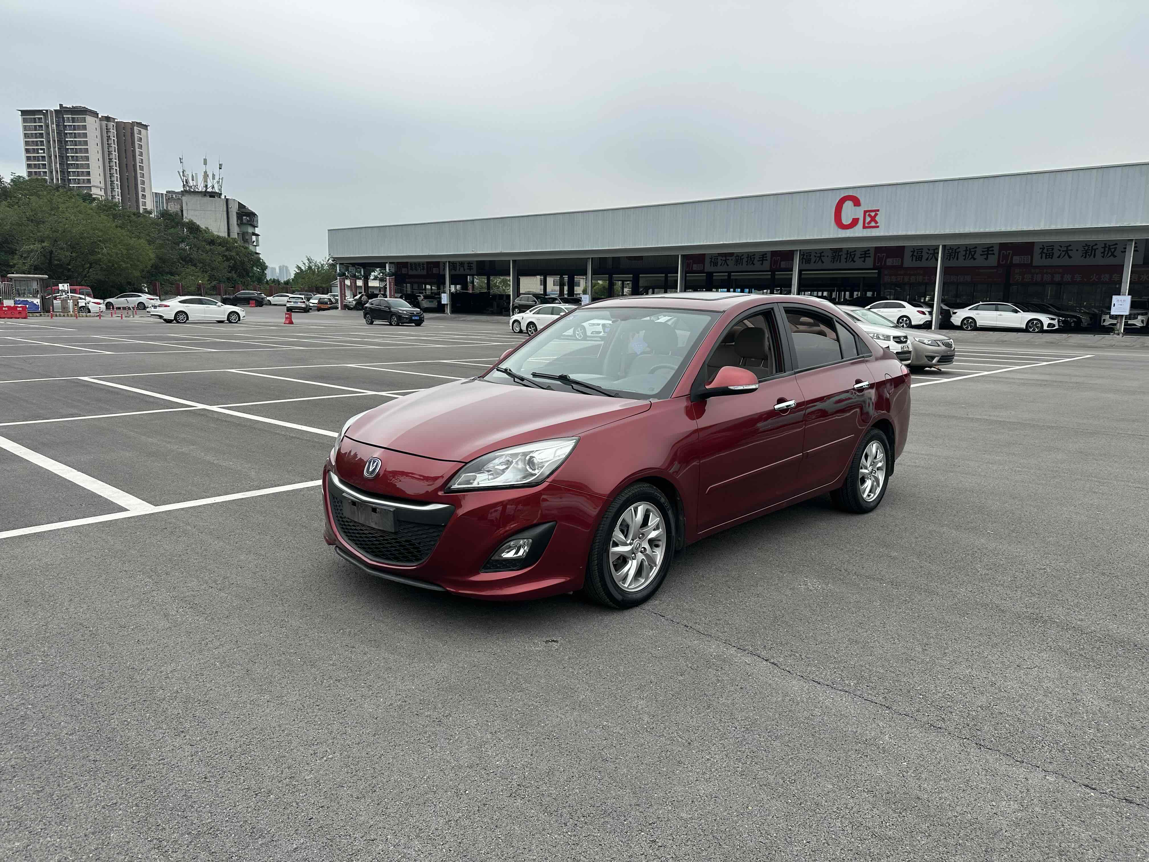 Changan Alsvin V5 2014 car image 