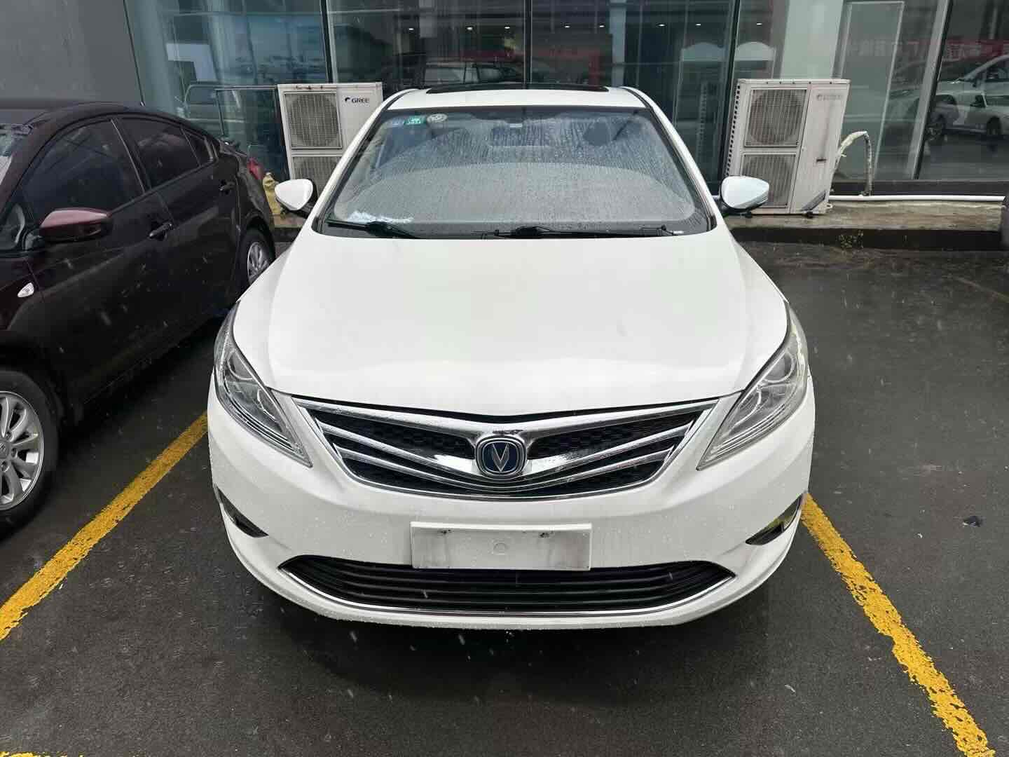 Changan Alsvin V5 2014 car image 