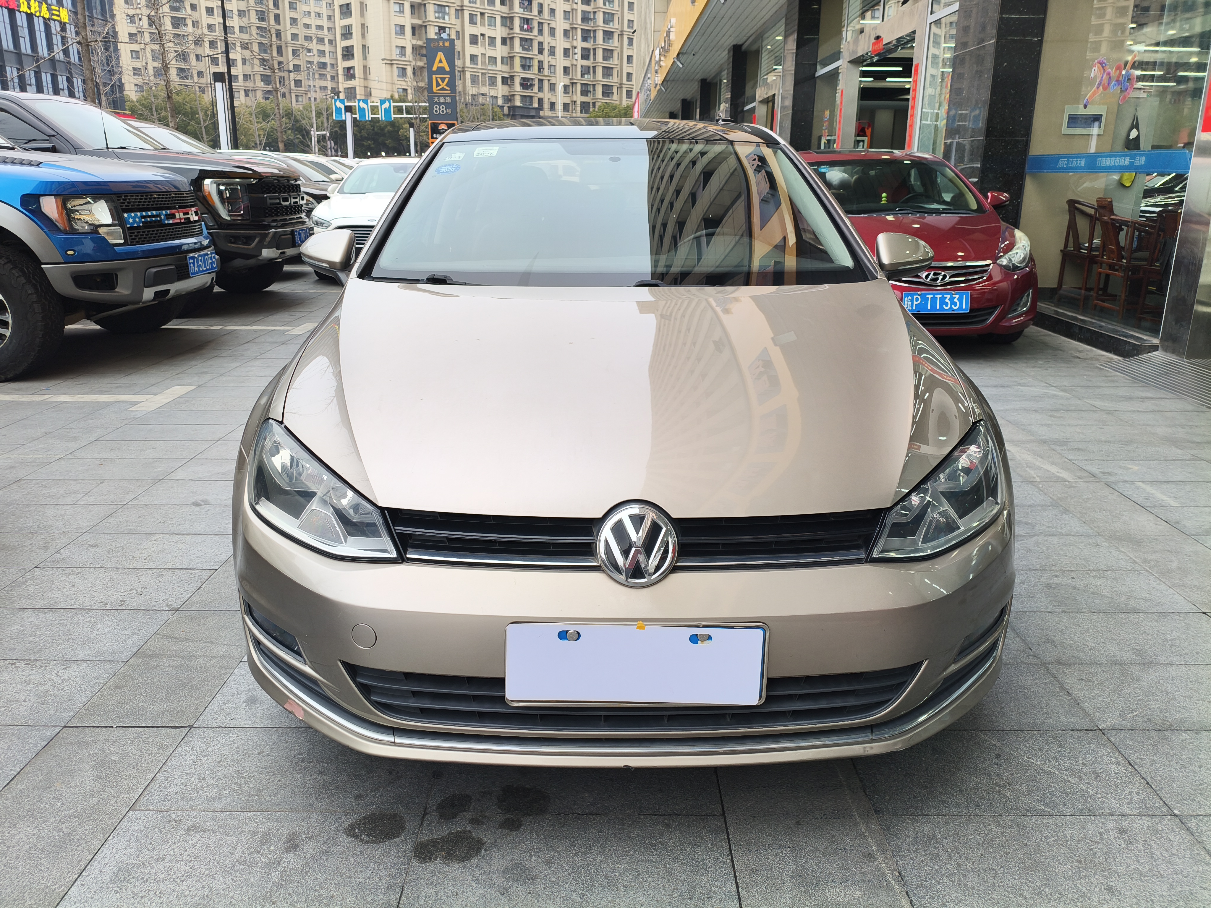 Volkswagen Golf 2015 car image 