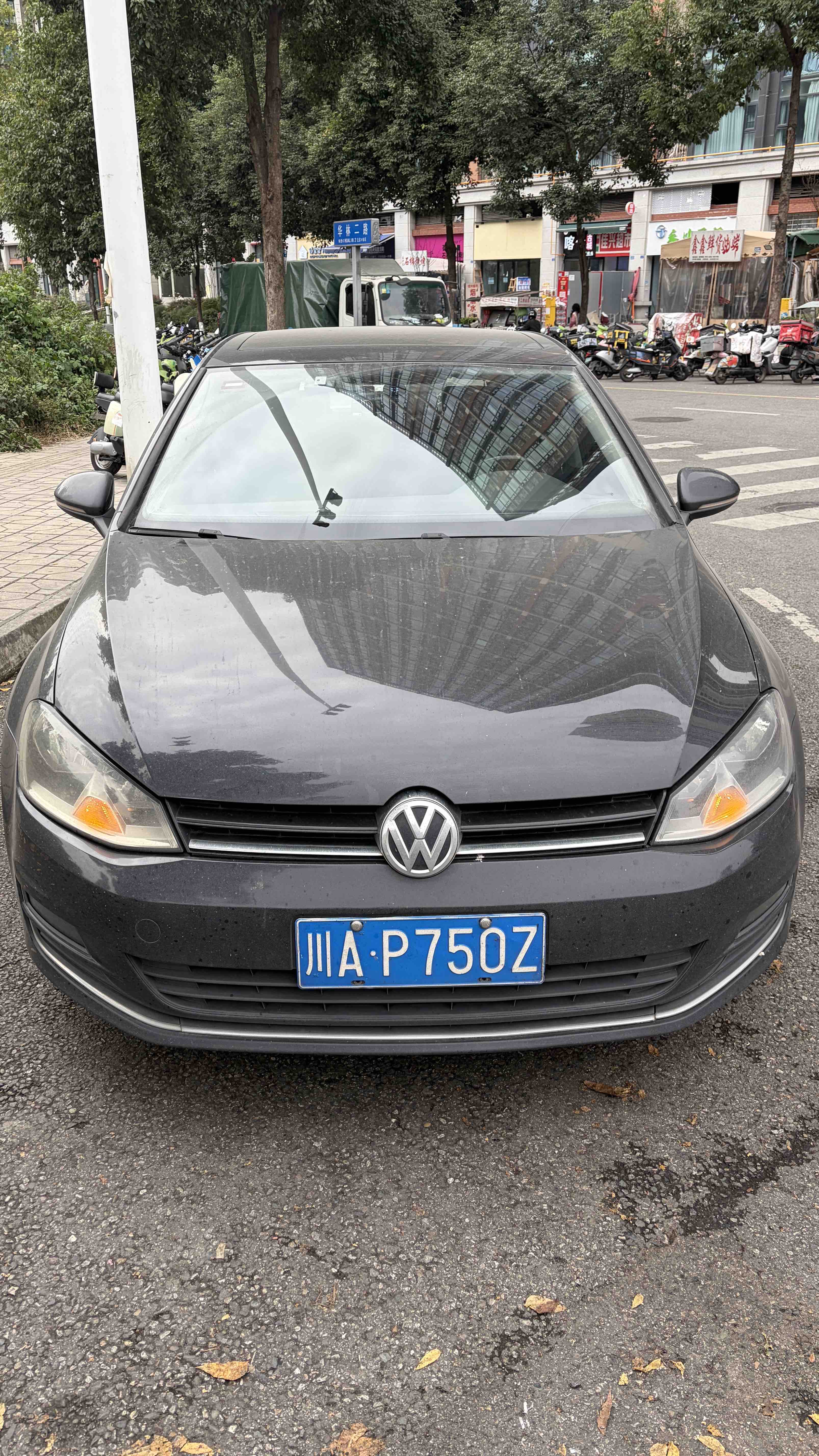 Volkswagen Golf 2014 Volkswagen Golf 2014 car image
