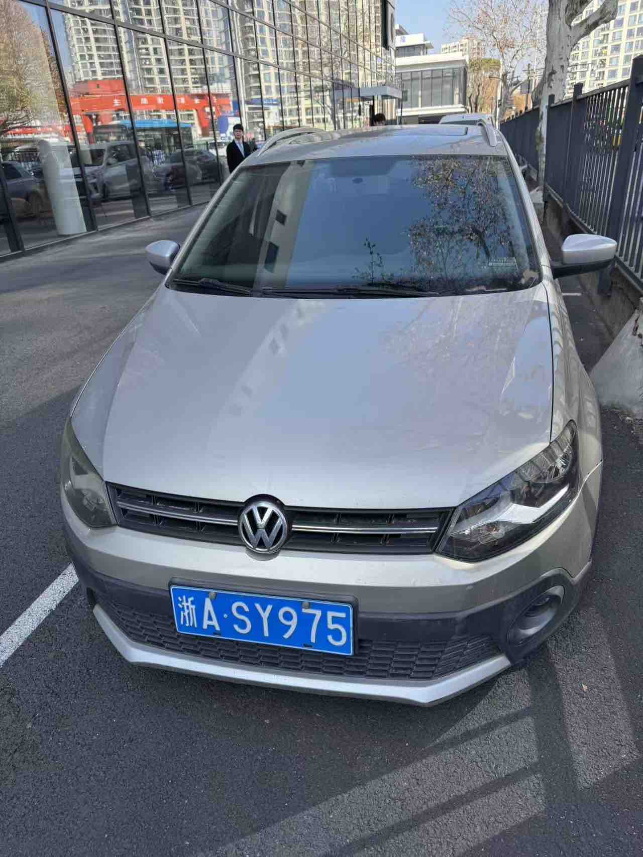Volkswagen Polo 2014 Volkswagen Polo 2014 car image