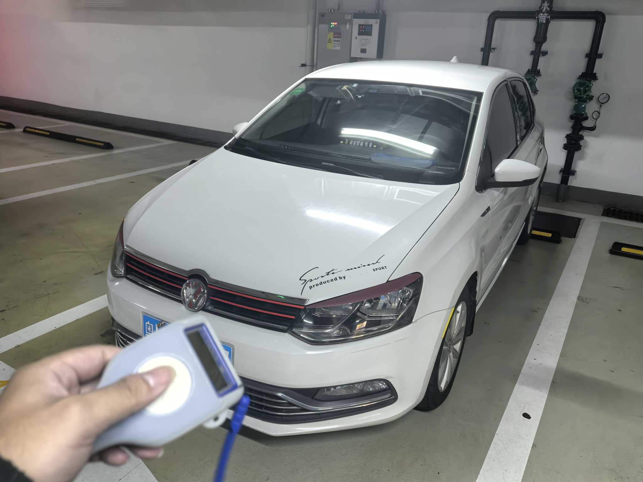 Volkswagen Polo 2016 immagine di auto 