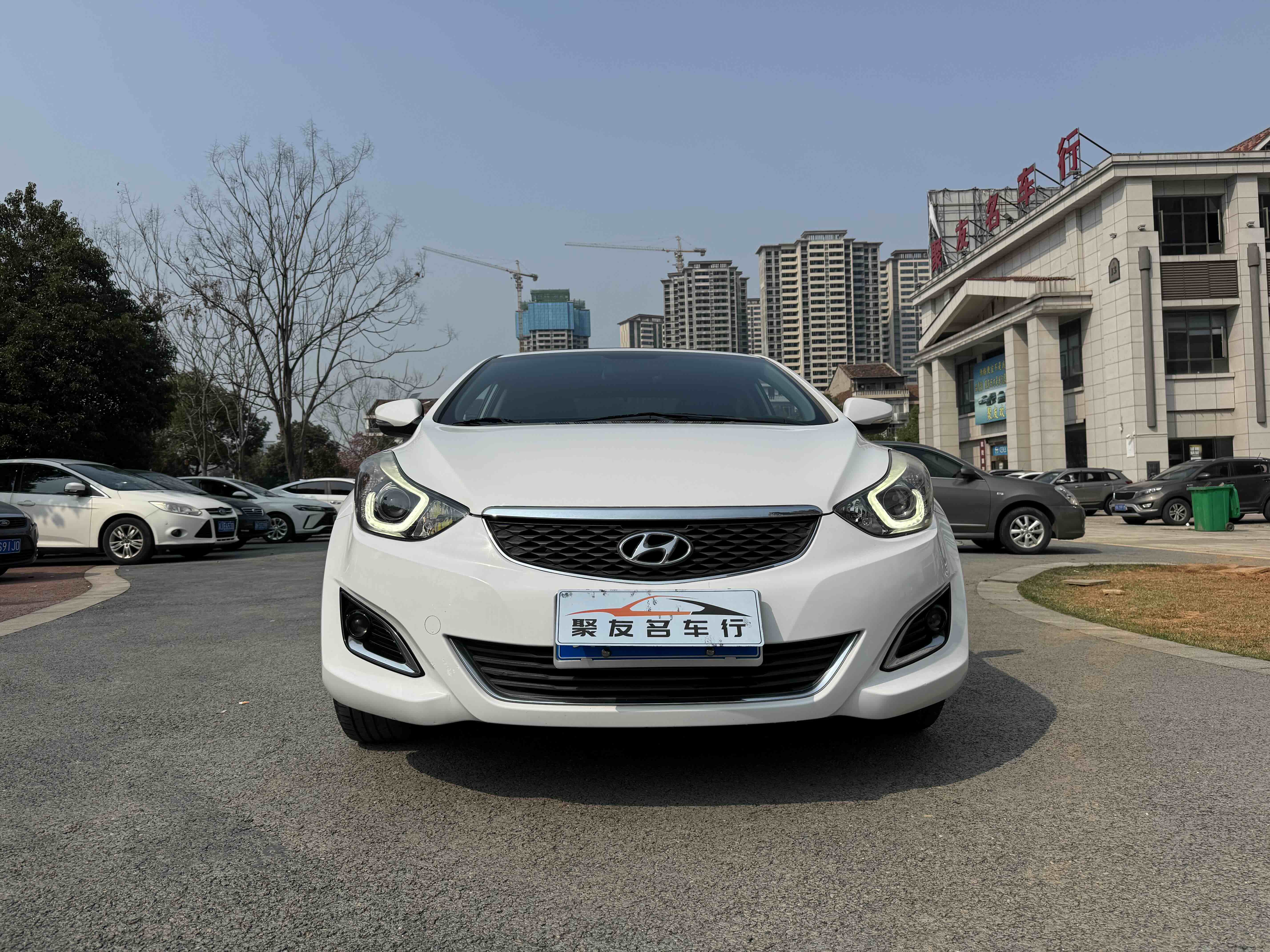 Hyundai Elantra MD 2017 immagine di auto 