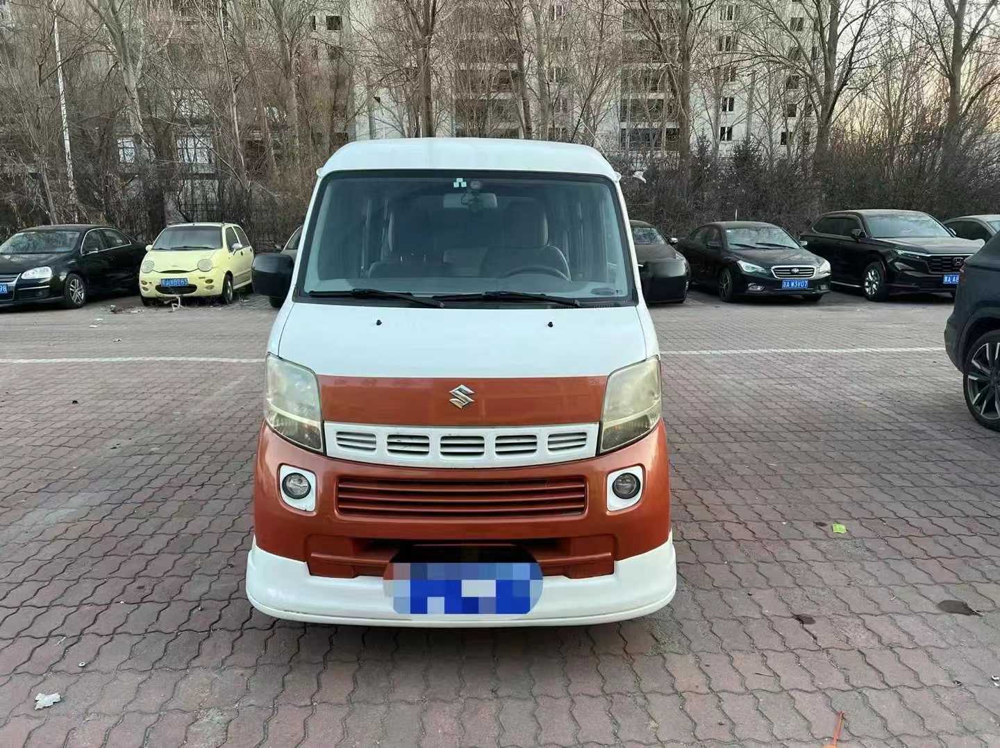 Suzuki Landy 2014 immagine di auto 